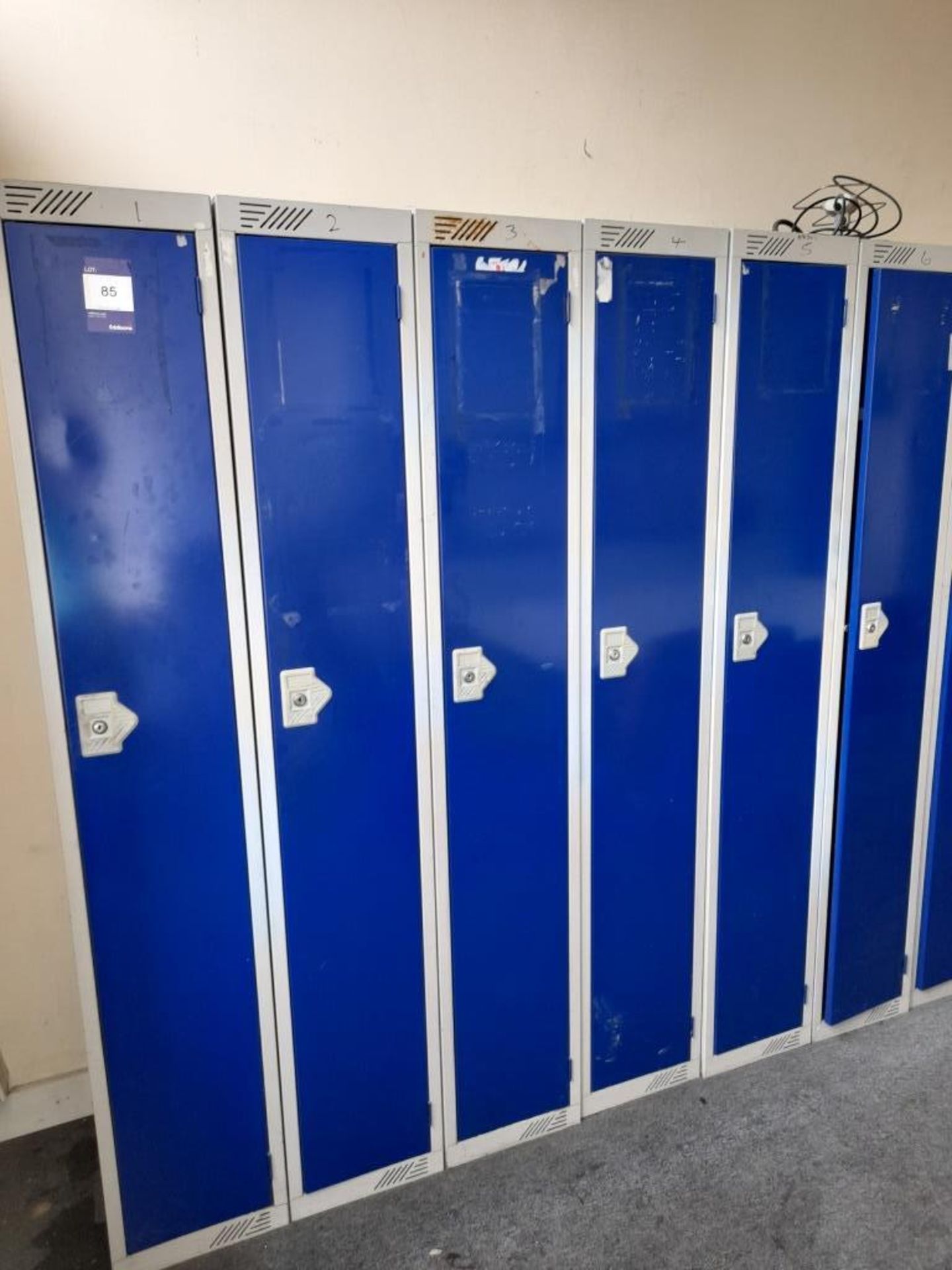 10 – single door lockers - Image 2 of 3