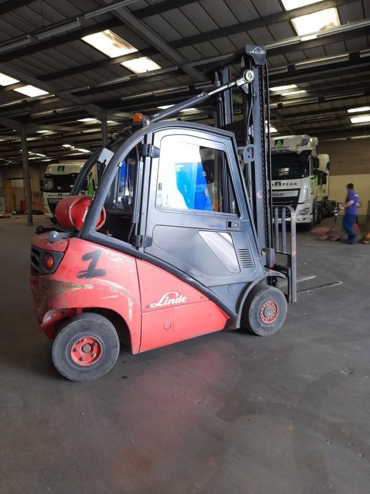 Linde H20 2,000kg gas Forklift Truck, S/N H2X392S03758, year 2005, thorough examination 11/06/22 - Image 10 of 10