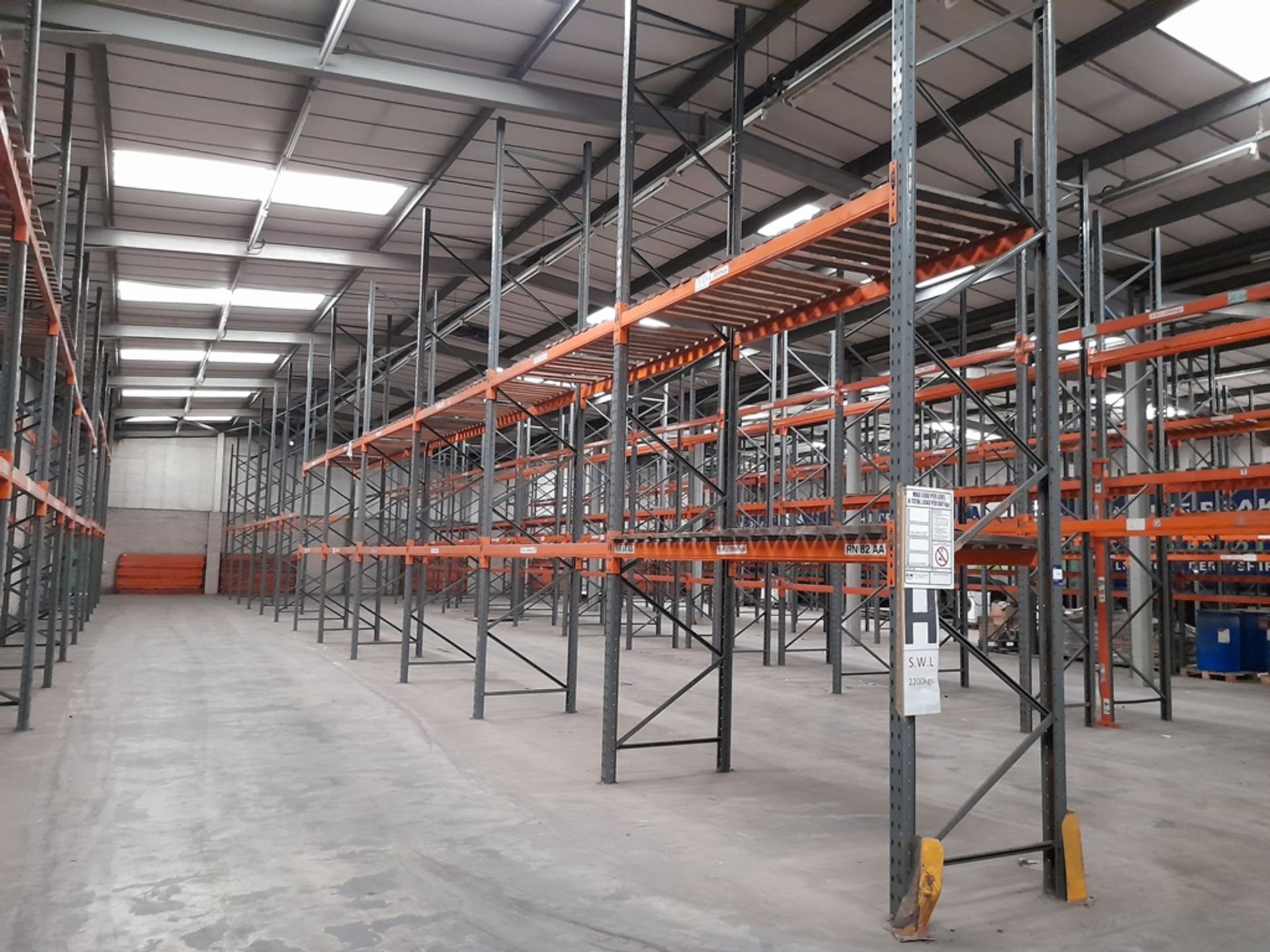 24 bays of DEXION industrial pallet racking, heigh - Image 4 of 8