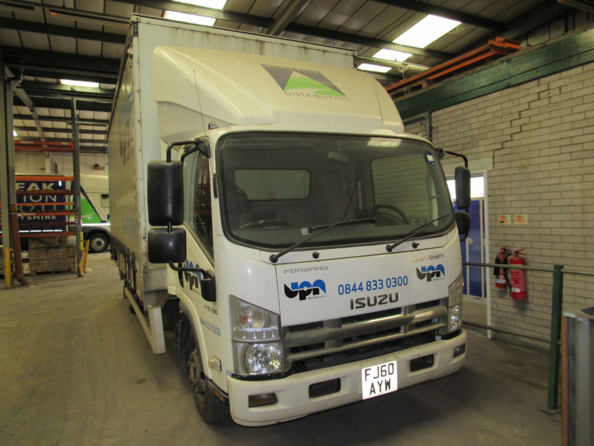 Isuzu Forward N75.190E 7.5T GVW chassis day cab, E - Image 7 of 16