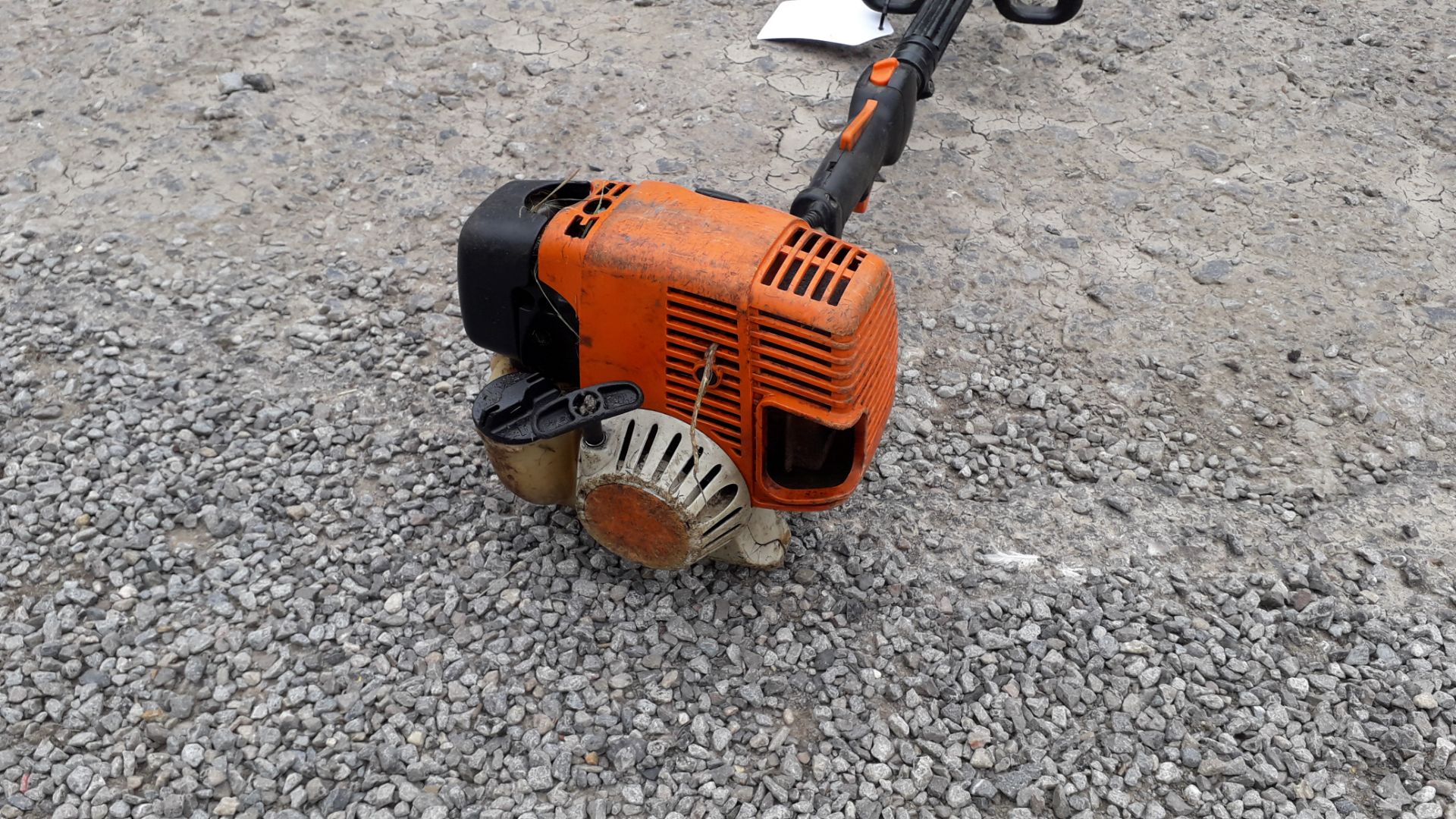 Stihl Petrol Engine Hedge Trimmer with Strimmer Attachment - Image 2 of 2