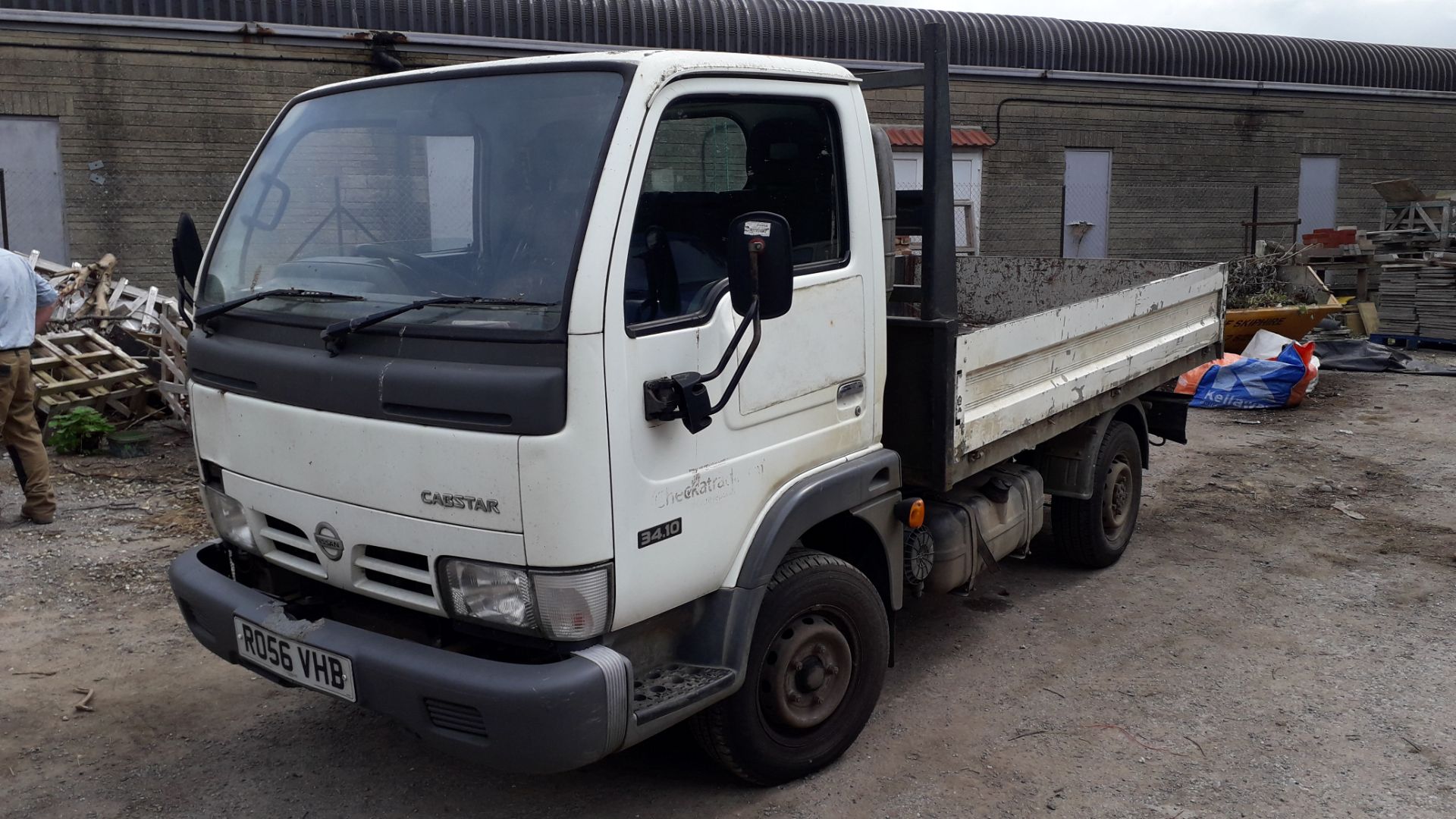 Nissan Cabstar 34.10 Tipper Truck, Registration RO - Image 3 of 16