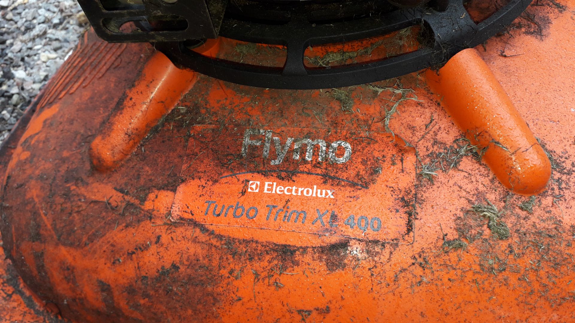 Flymo Turbo Trim XL400 Petrol Engine Lawn Mower - Image 2 of 2