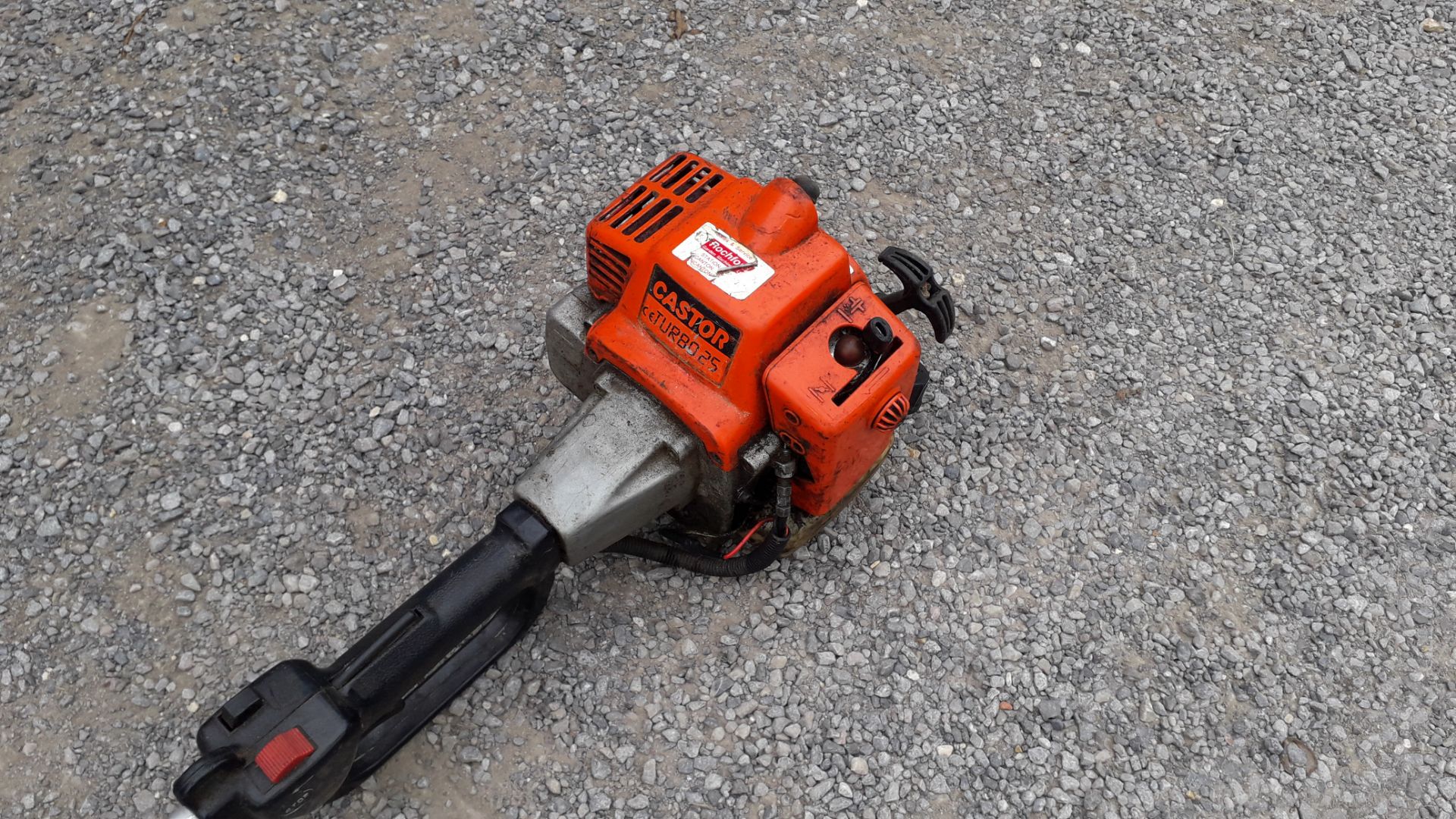 Castor Turbo 25 Petrol Engine Strimmer - Image 2 of 3