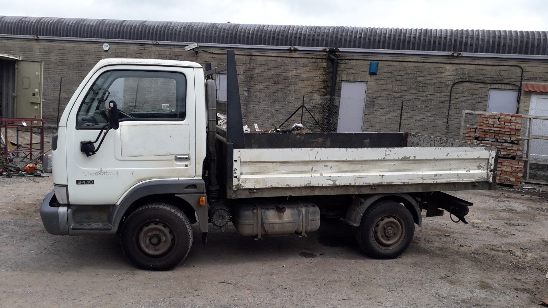 Nissan Cabstar 34.10 Tipper Truck, Registration RO - Image 4 of 16