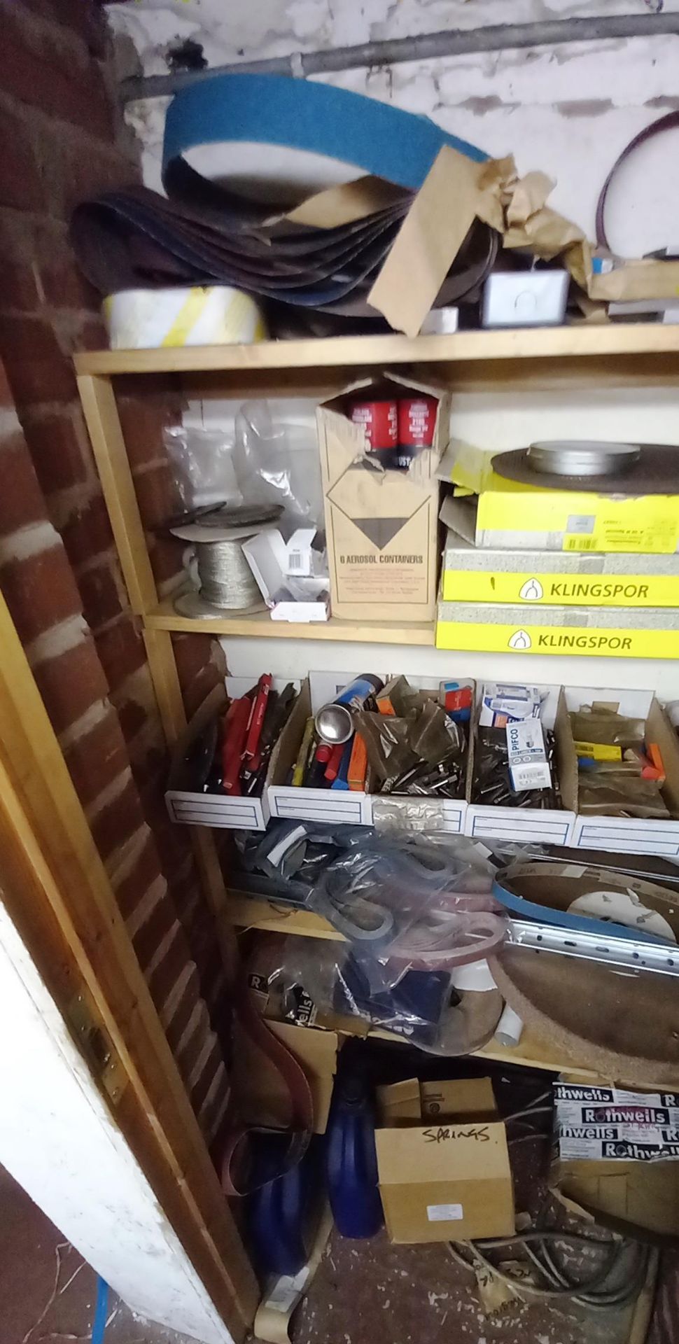 Contents to Storage Cupboard to Include Taps, Dye's, Reemers, Cutting Disks, Cutting Oils etc - Image 3 of 3