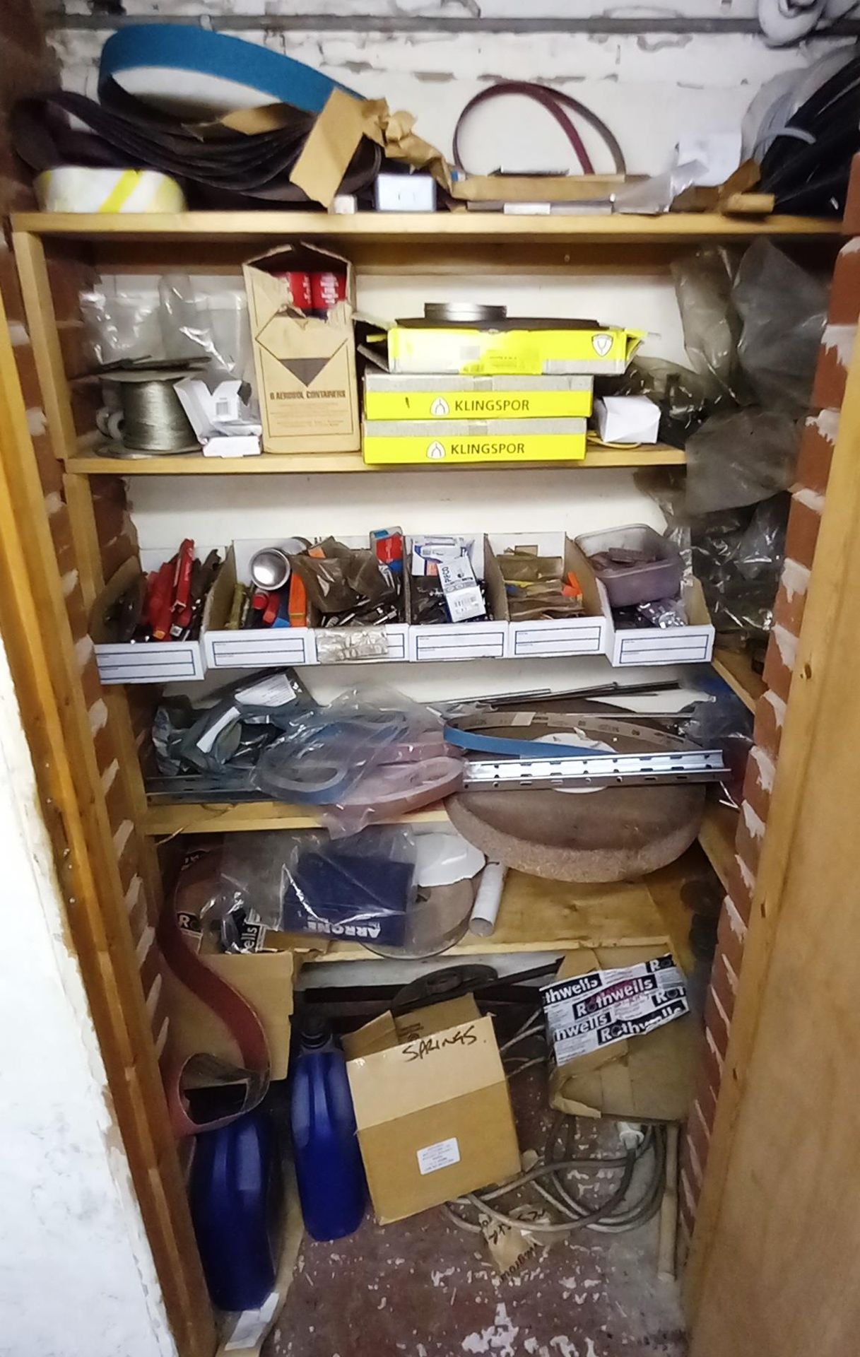 Contents to Storage Cupboard to Include Taps, Dye's, Reemers, Cutting Disks, Cutting Oils etc - Image 2 of 3