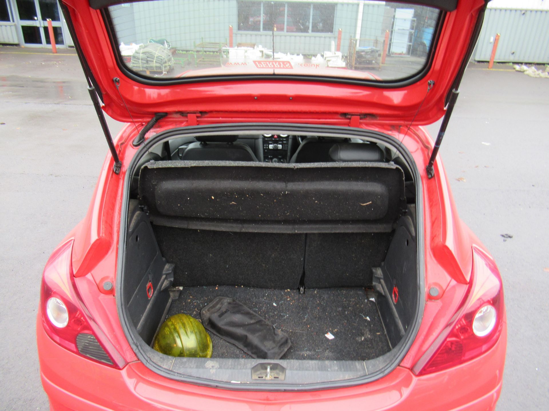 Vauxhall Corsa SE CDTI Ecoflex YY14 XDZ - Image 6 of 11