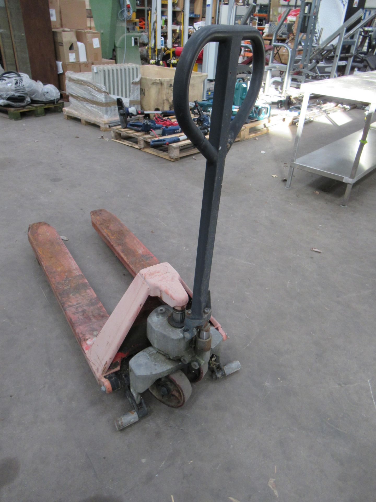 Unbranded pallet truck (capacity unknown) - Image 3 of 4