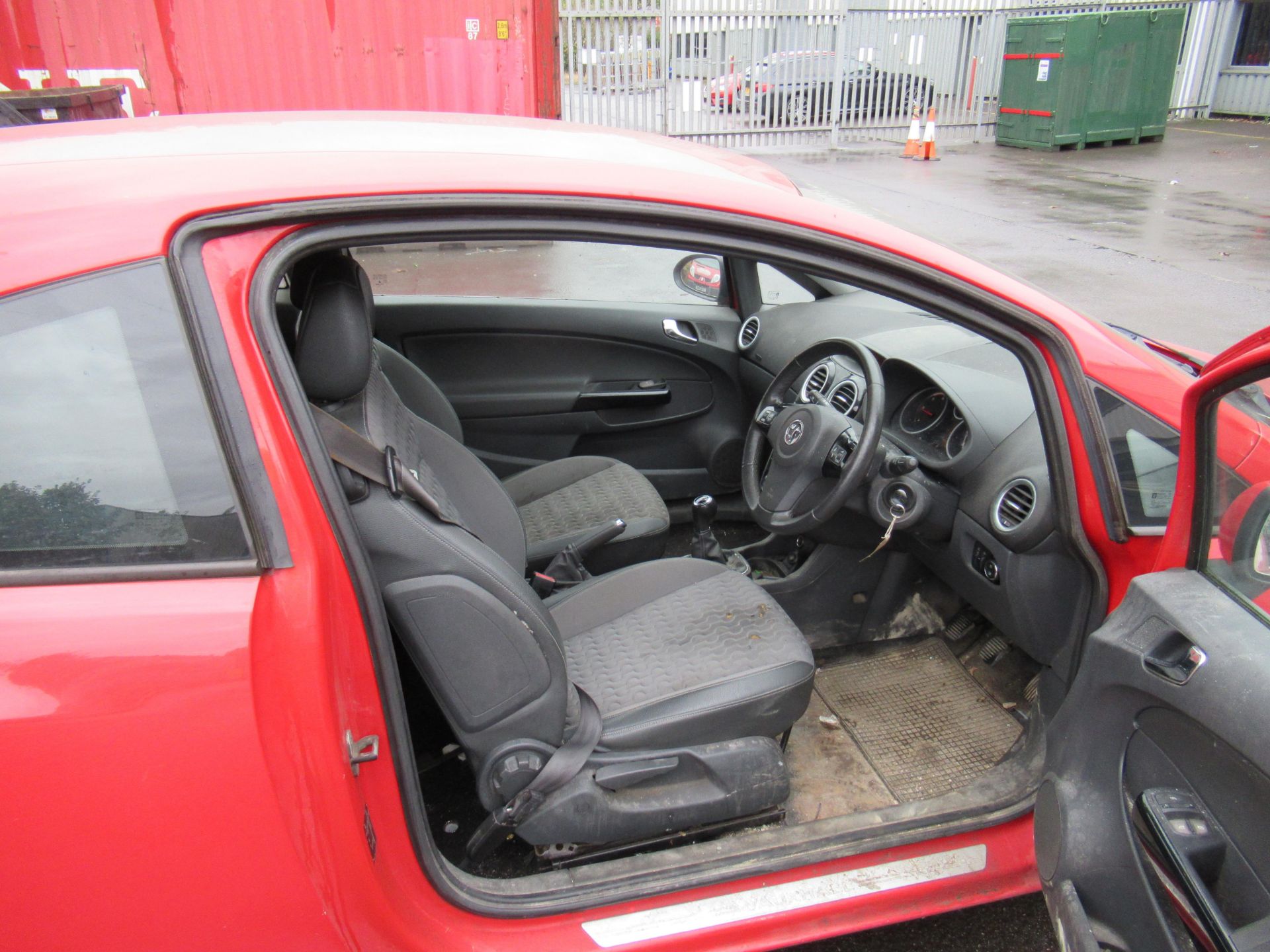Vauxhall Corsa SE CDTI Ecoflex YY14 XDZ - Image 8 of 11