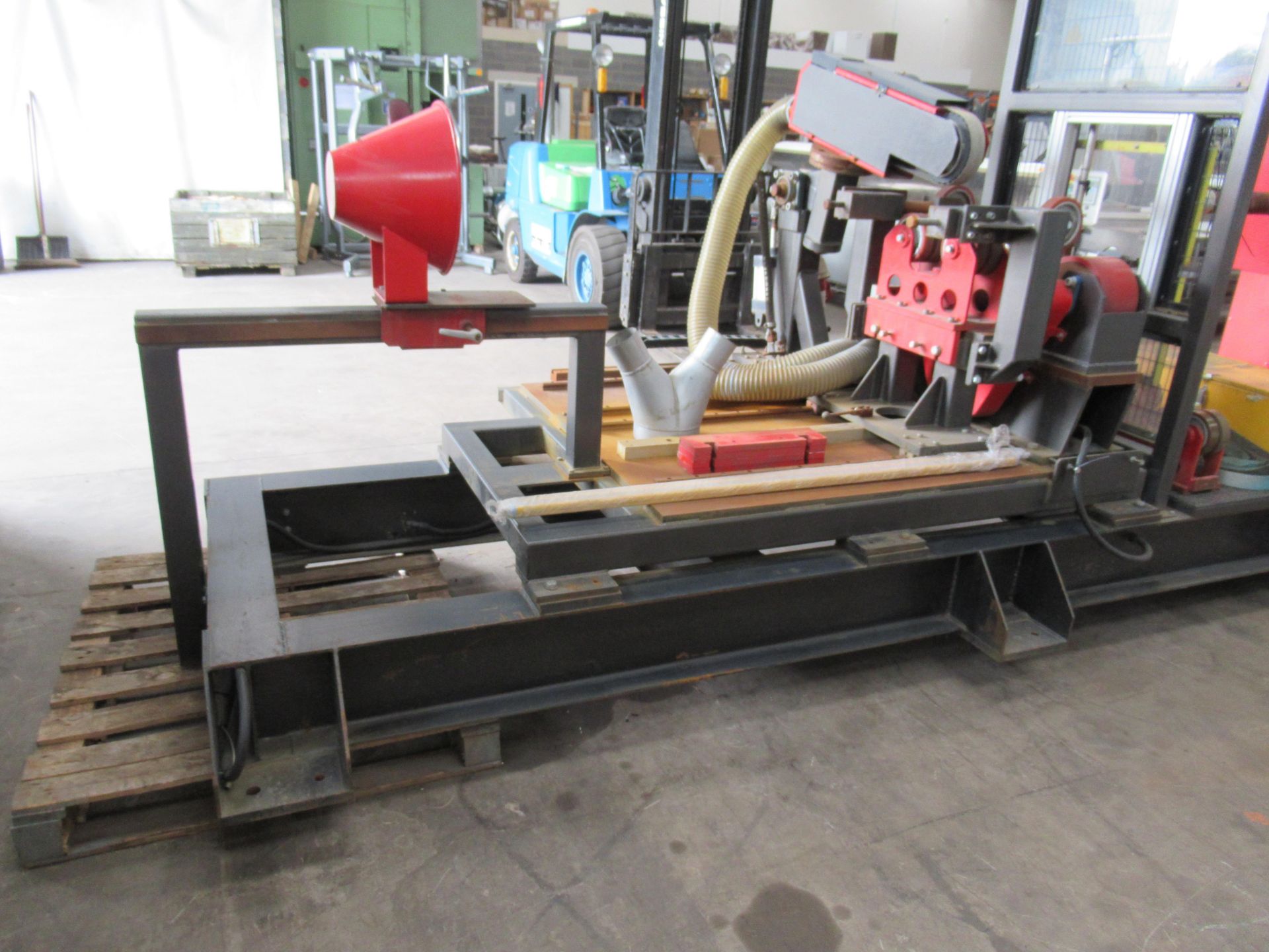 A JVD horizontal honing machine - Image 2 of 26