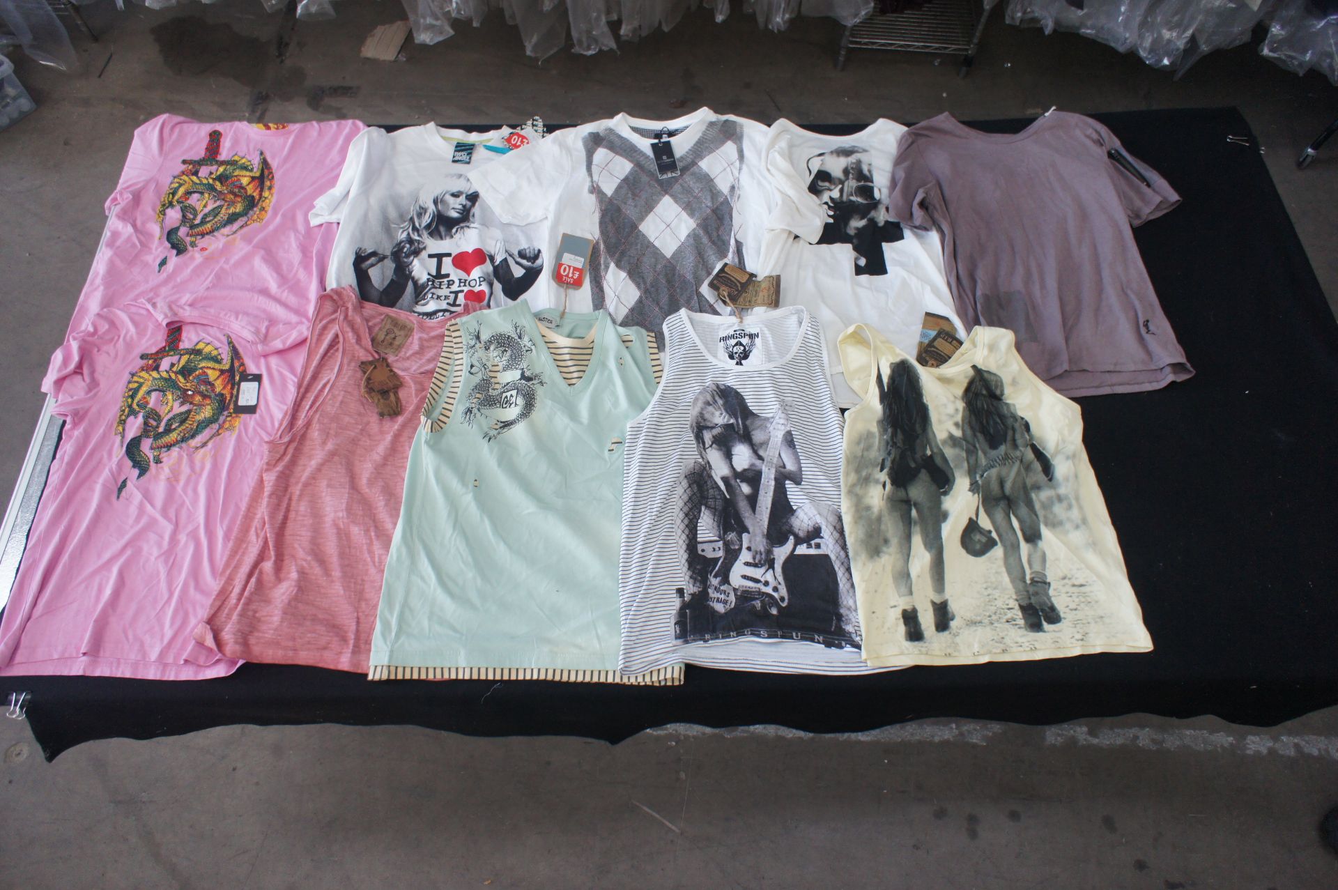 10 x Various designer T-shirts / vests, XL