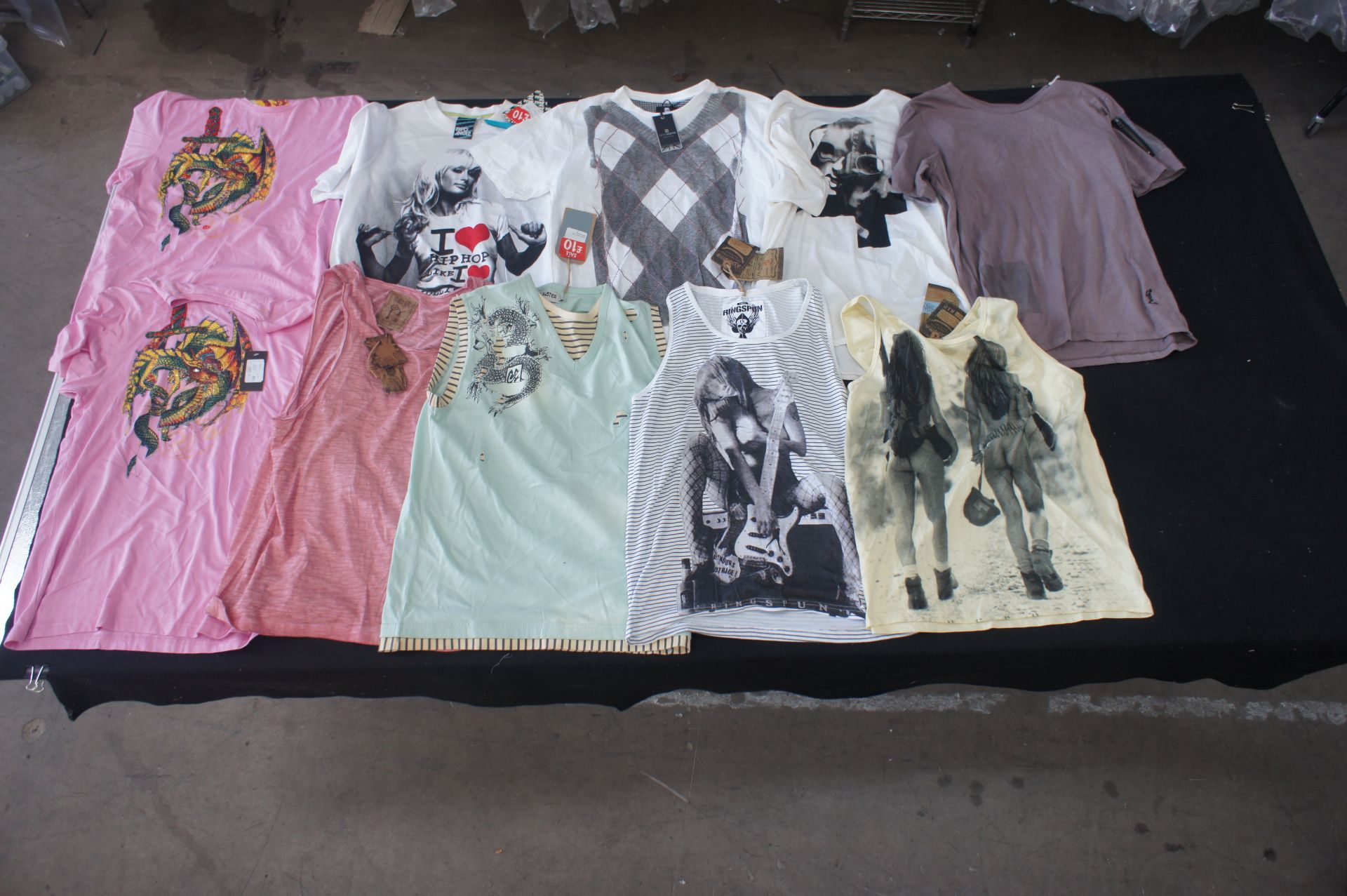 10 x Various designer T-shirts / vests, XL - Image 2 of 3