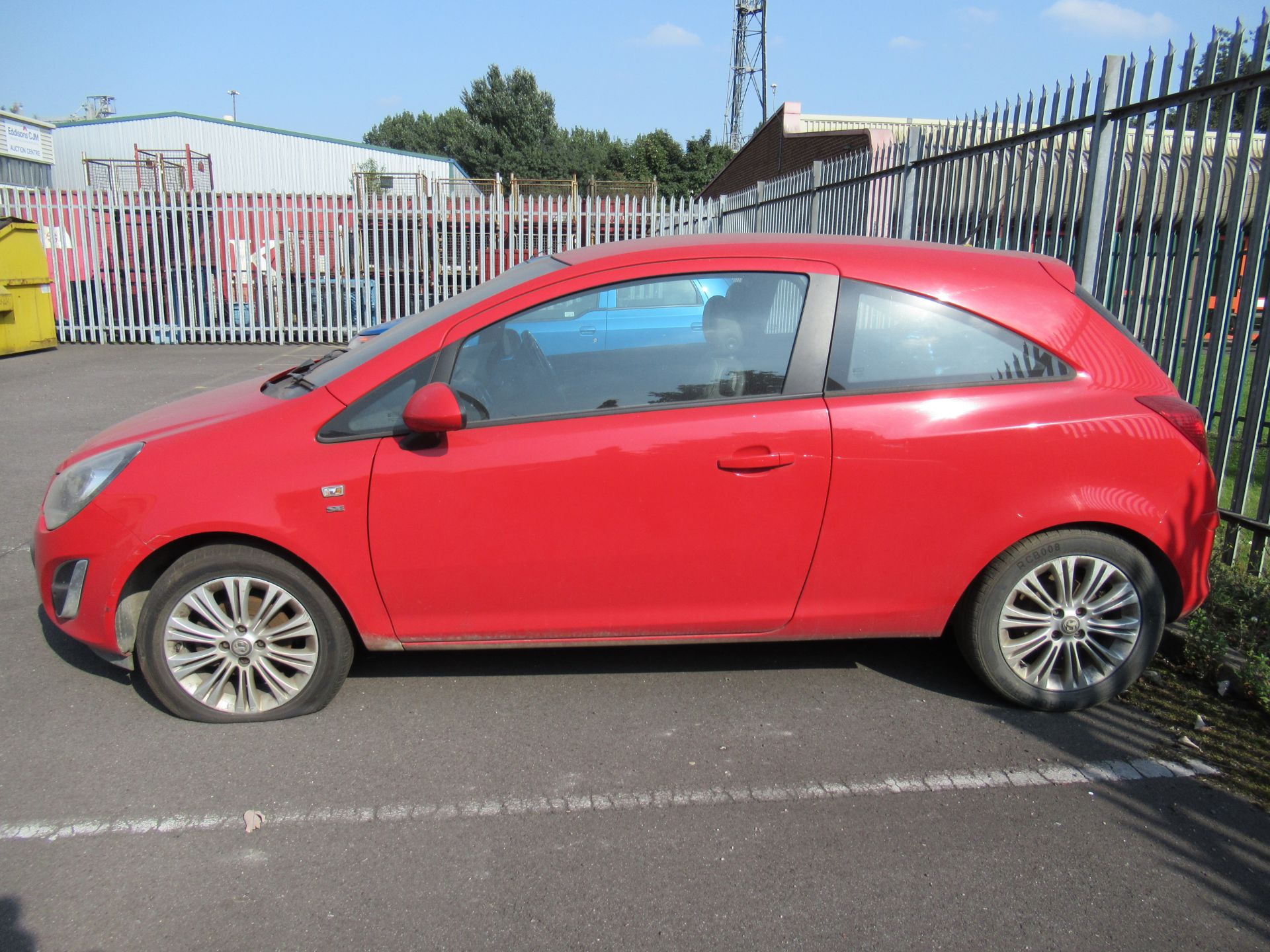 Vauxhall Corsa SE CDTI Ecoflex YY14 XDZ - Image 2 of 2