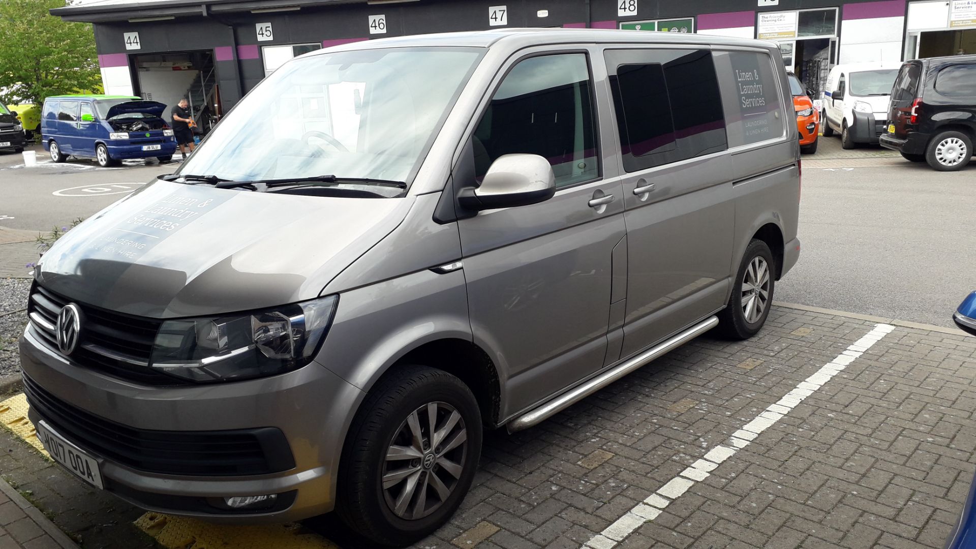 Volkswagen Transporter T30 2.0 Tdi BMT 150 Highlin - Image 2 of 18