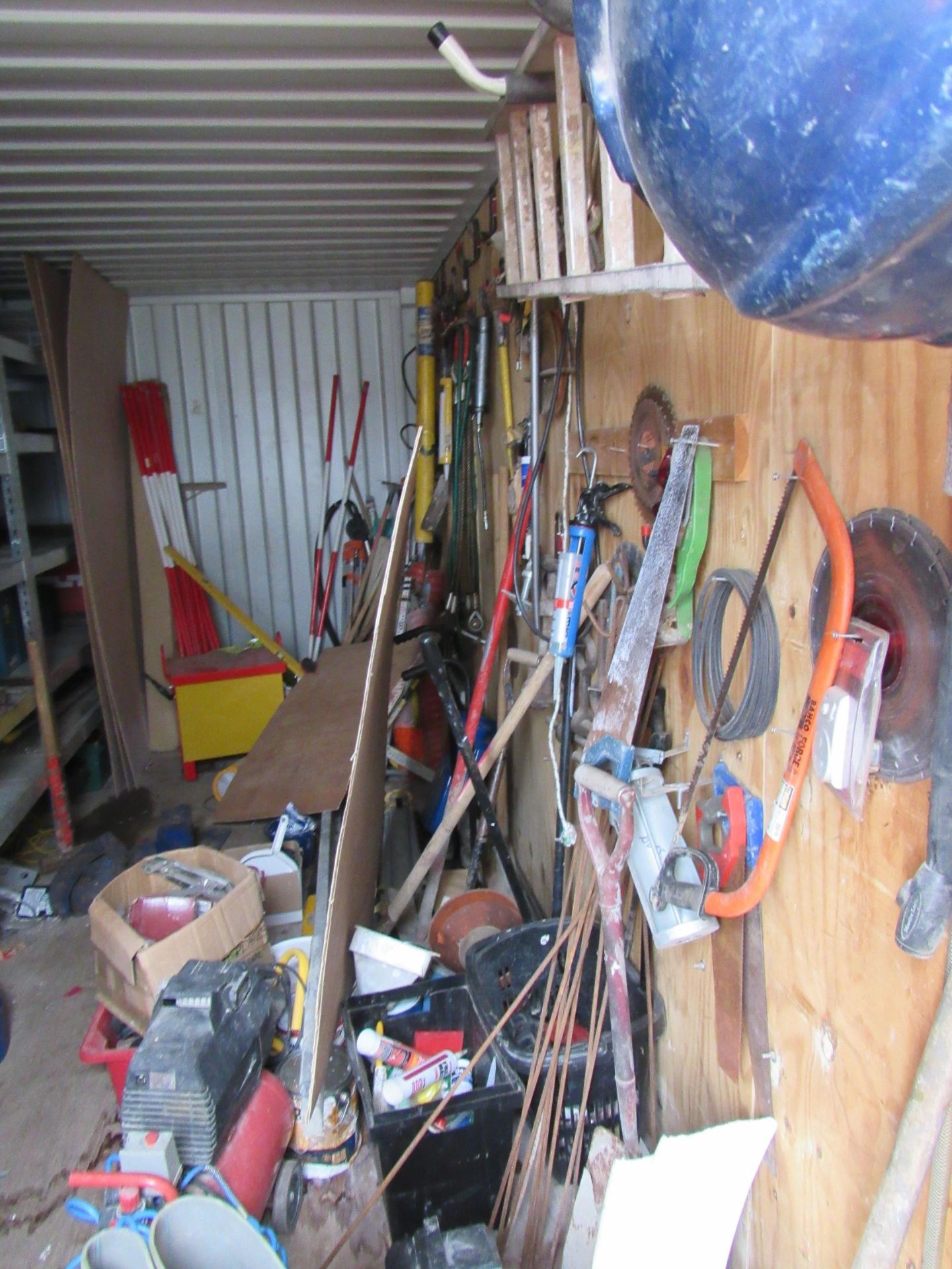 Shipping container, 20ft, 2005, containing assorted tools. (Located Skiff Lane, Holme Upon - Image 10 of 14