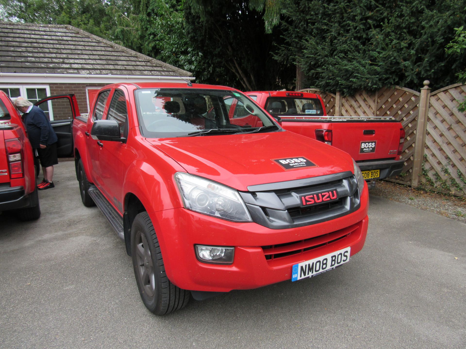 Isuzu D max Fury 2.5TD Fury Double Cab Pickup 4x4 - Image 9 of 9