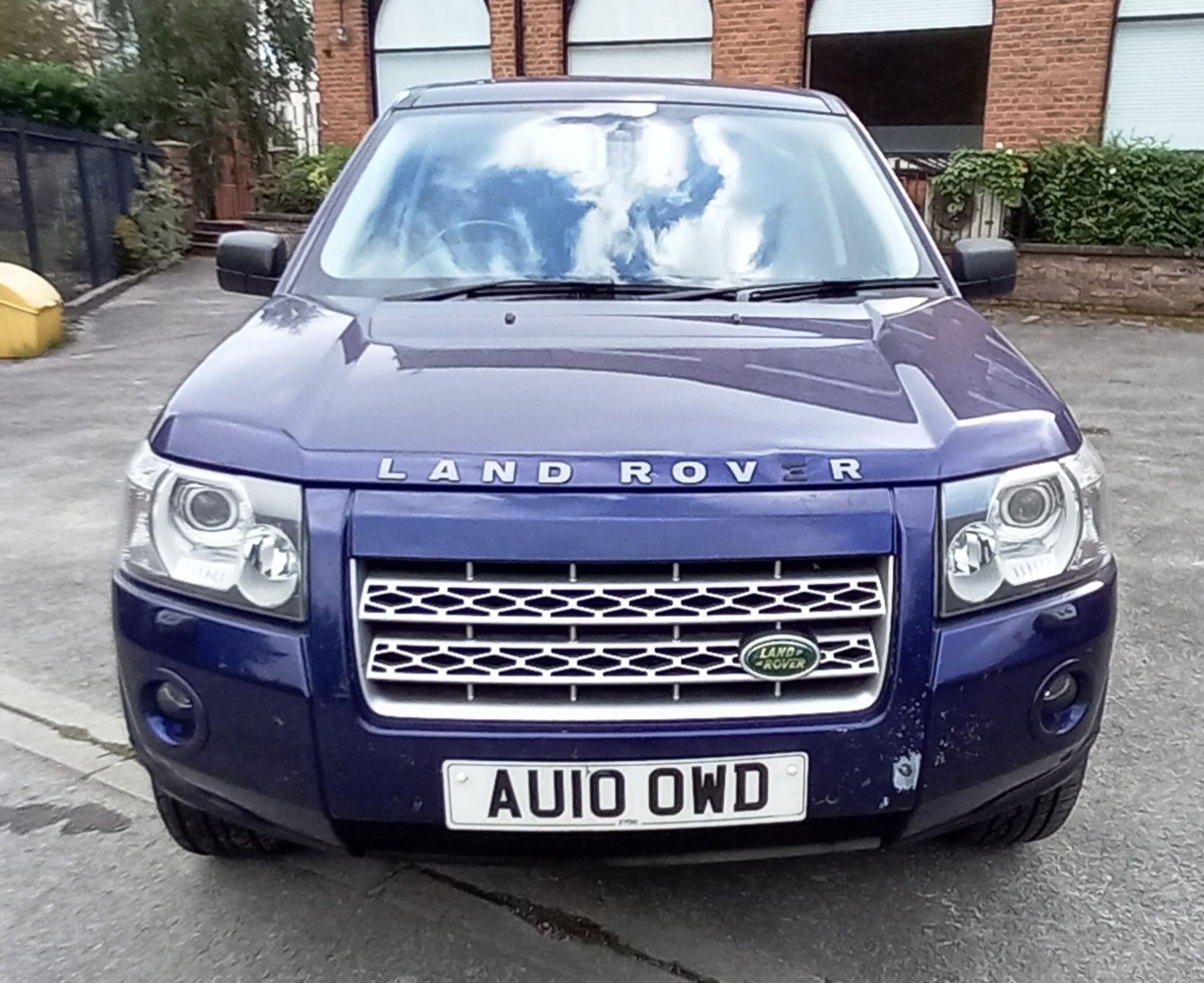 Land Rover Freelander 2 HSE TD4, registration number AU10 0WD, first registered 8 March 2010, odomet - Image 3 of 12