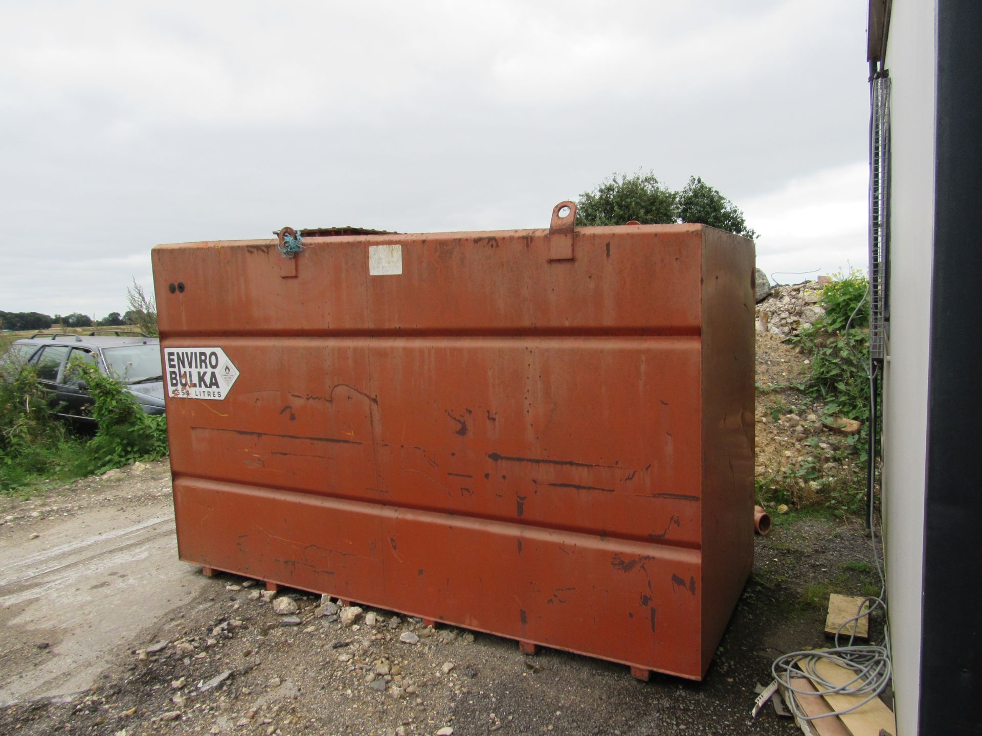 Western Envirobulka 4550L Bunded refueller tank, serial number 26885, 12/2005. (Located Skiff