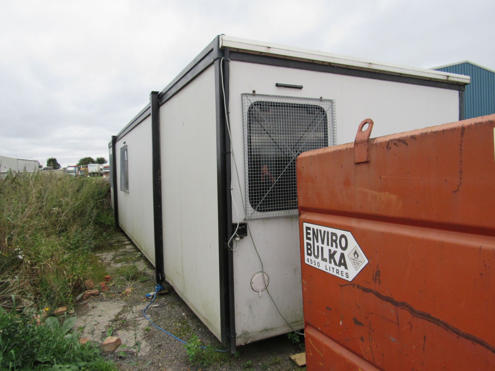 Portacabin, office unit, damaged floor, Size 10.24 x 3.26 x 2.57m, Serial Number 3423843. (Located - Image 2 of 8