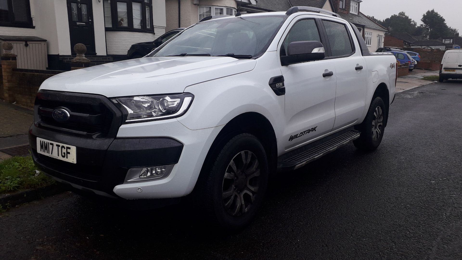 Ford Ranger Wildtrak 3.2 TDCi 200 Auto Double Cab Pick Up (2017) - Image 3 of 26