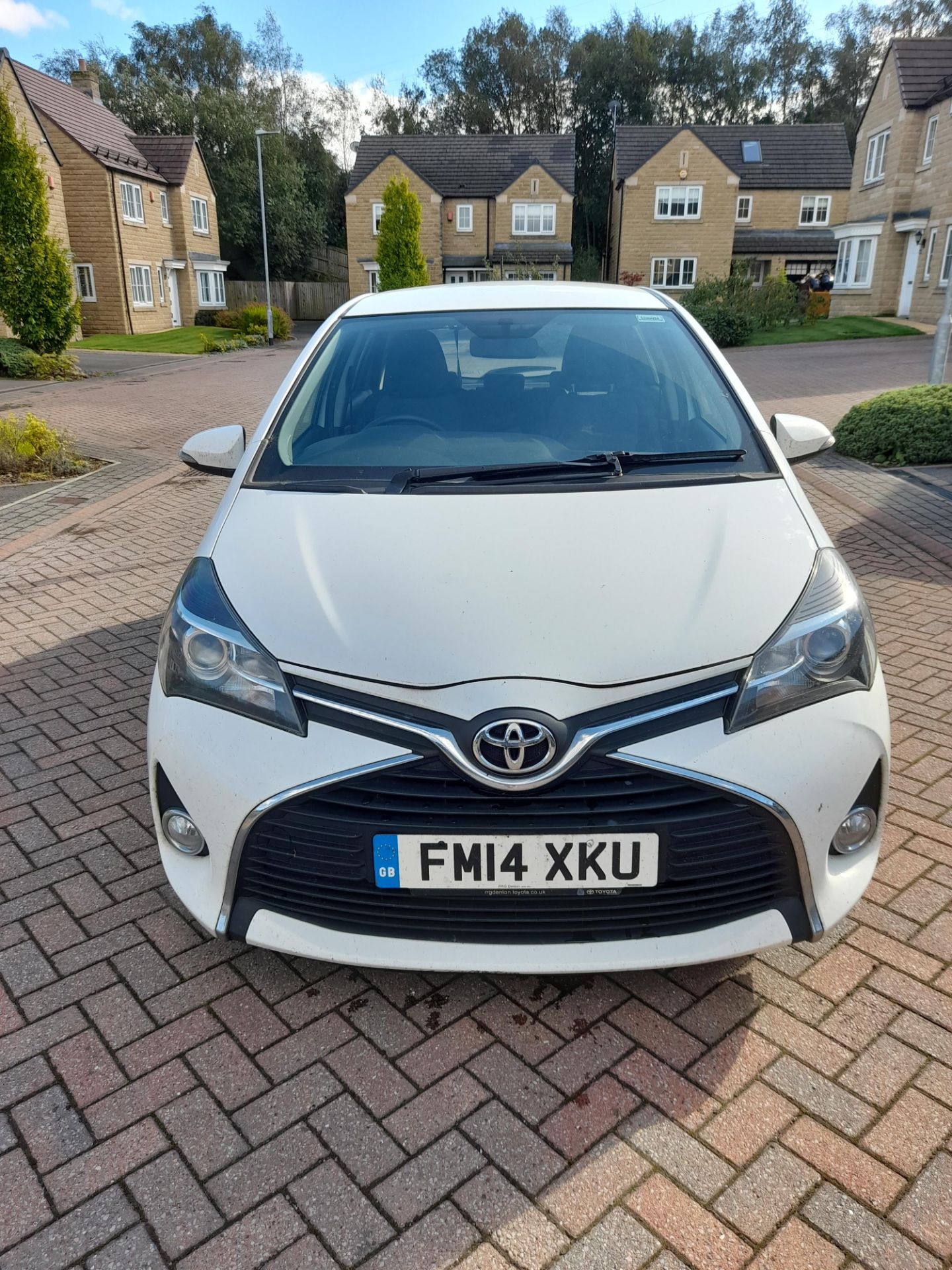 TOYOTA YARIS 1.33 VVT-i Icon 5dr (14-17) hatchback motor vehicle, registration FM14 XKU, first regis - Image 3 of 29