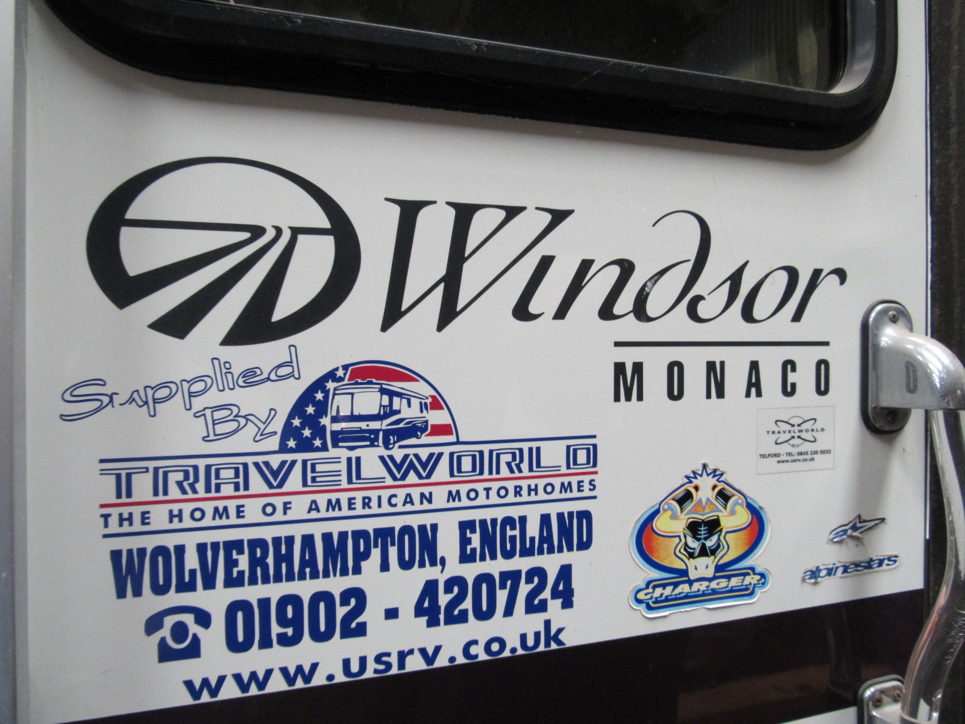 Monaco Windsor American Motorhome, Registration R41 JMV, 38 - Image 13 of 41