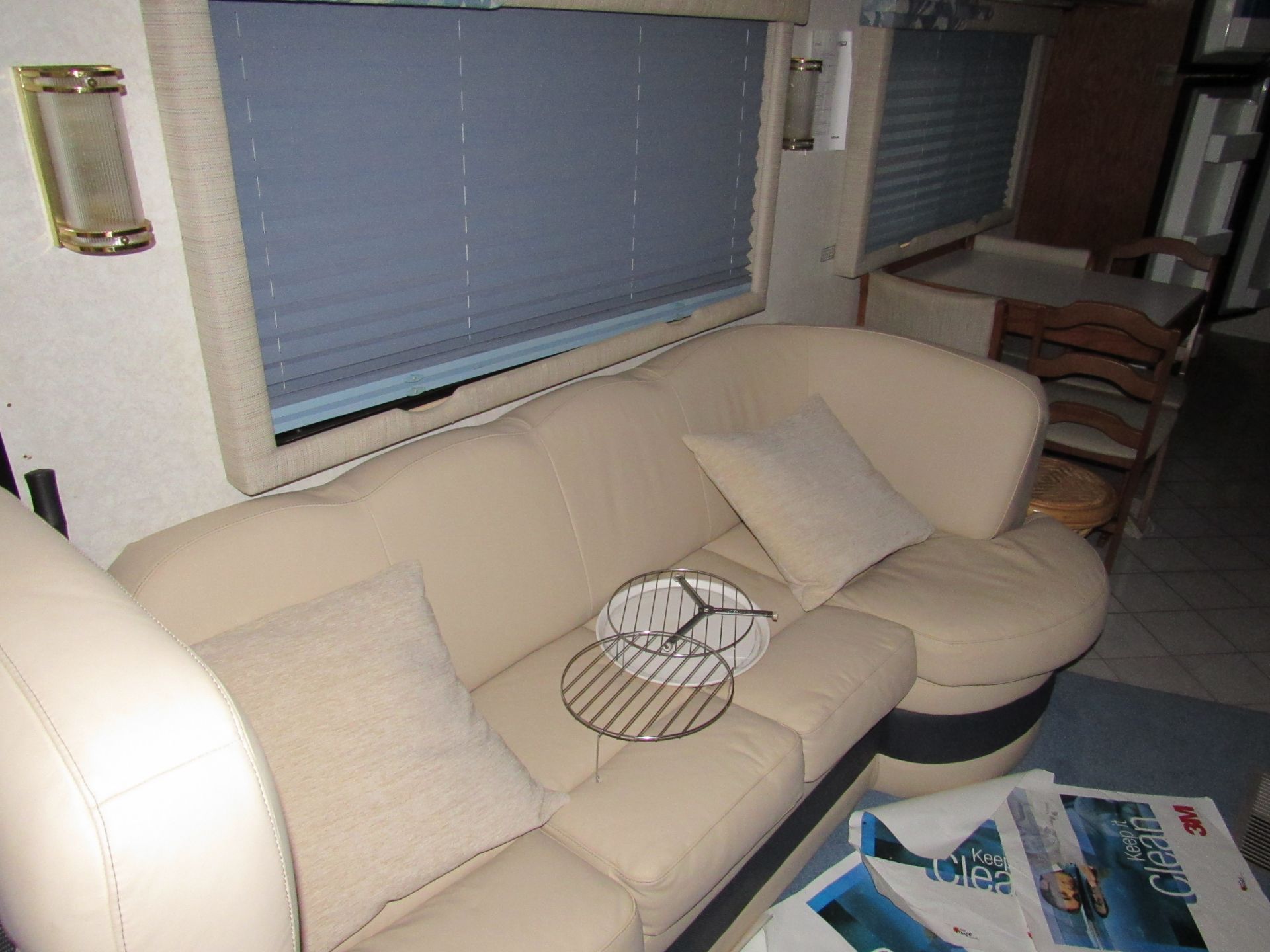 Monaco Windsor American Motorhome, Registration R41 JMV, 38 - Image 11 of 41