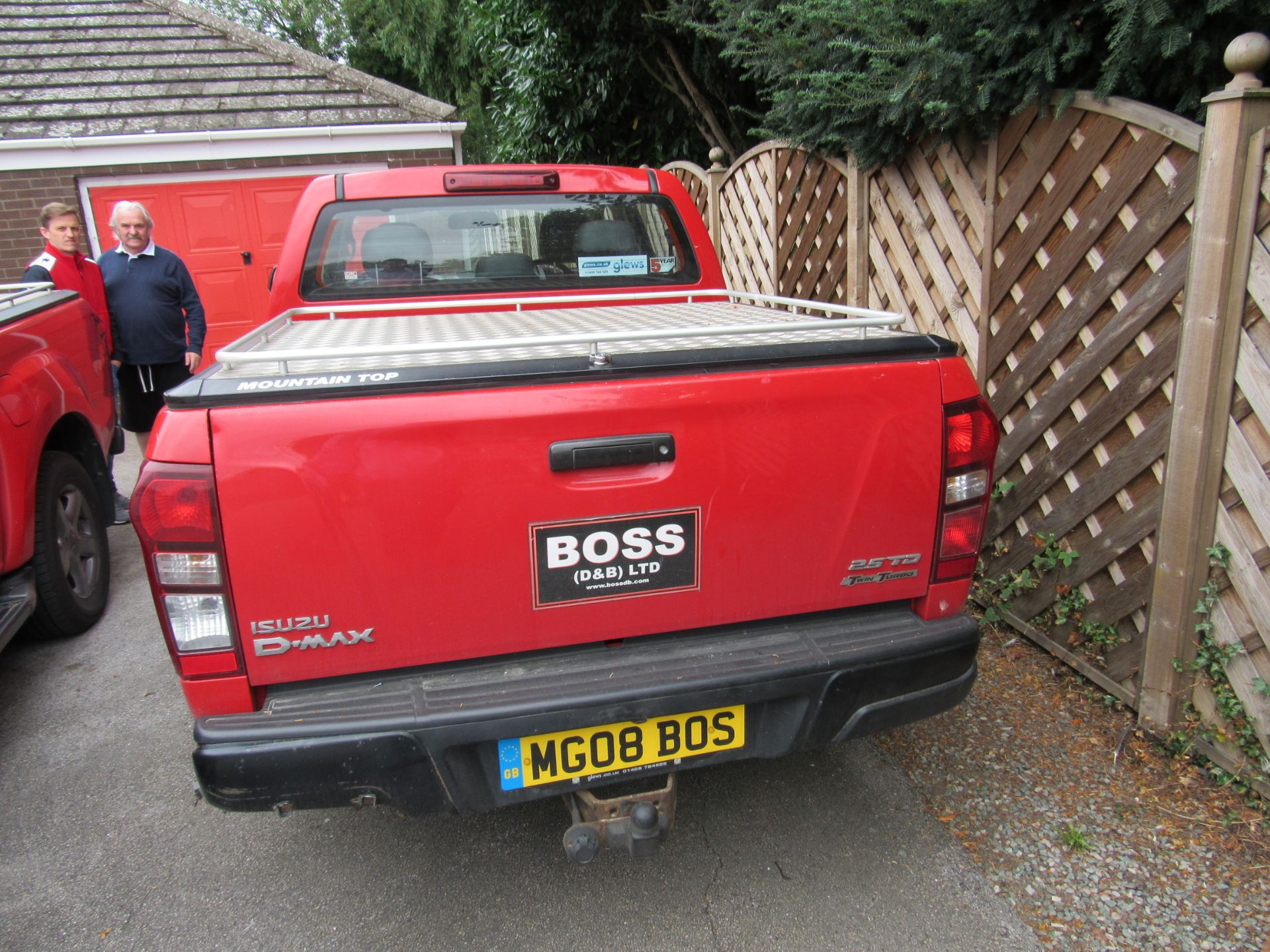 Isuzu D max Fury 2.5TD Fury Double Cab Pickup 4x4 - Image 12 of 14