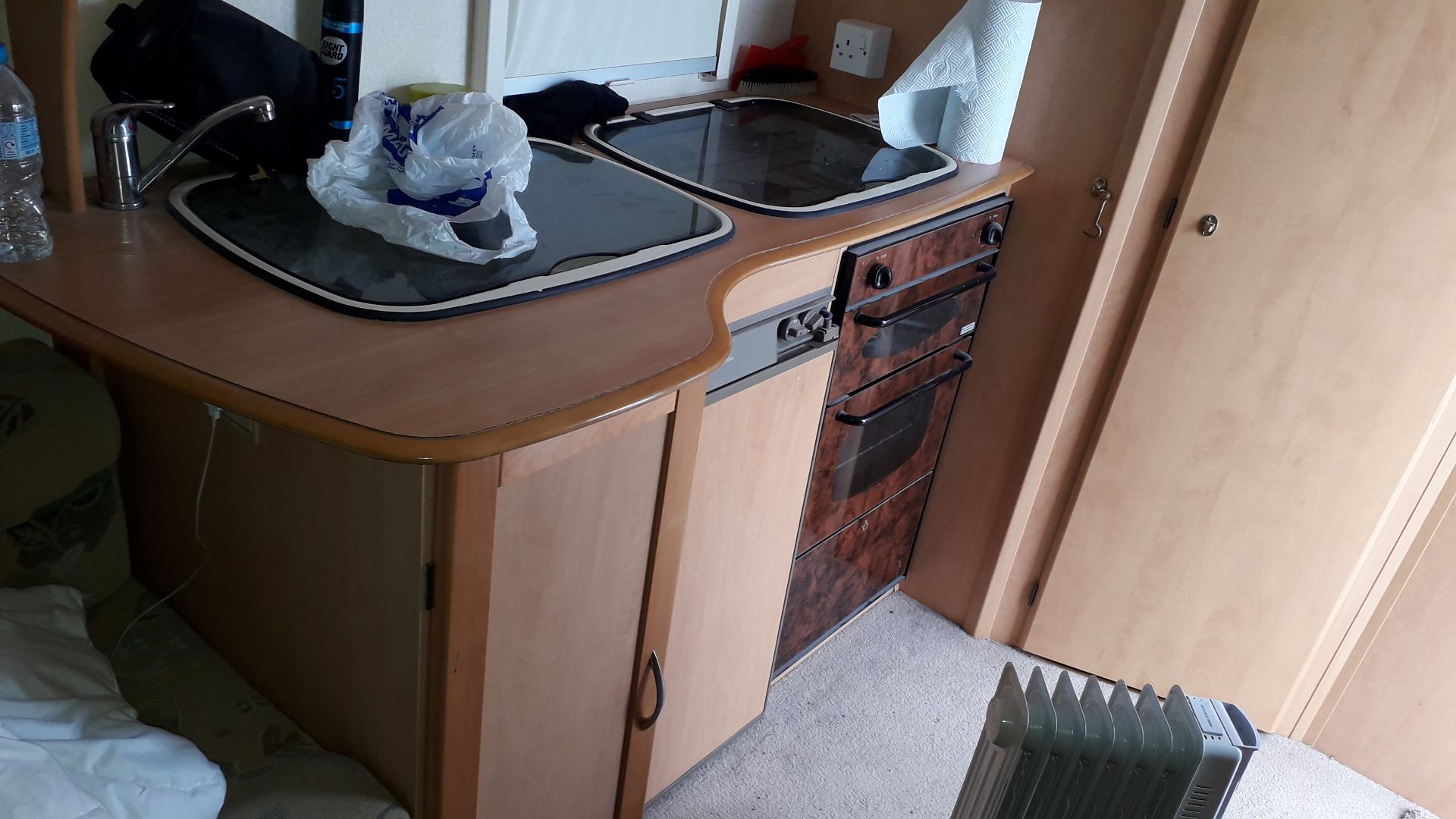 Bailey Ranger 460/2 2 Berth Touring Caravan Intern - Image 11 of 14