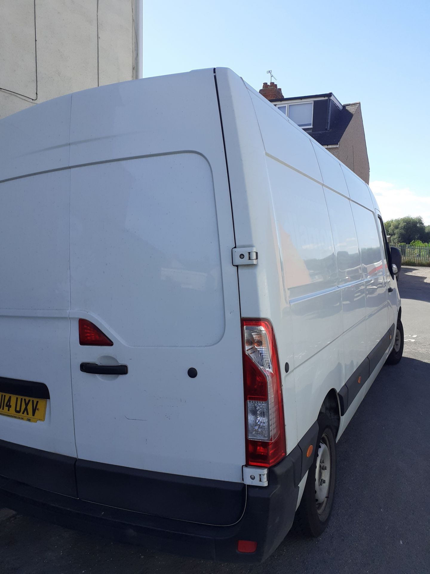 Renault Master LM35 DCi 125 Panel Van, Registration RJ14 UXV, First Registered 21/07/2014, V5 Docume - Image 4 of 13