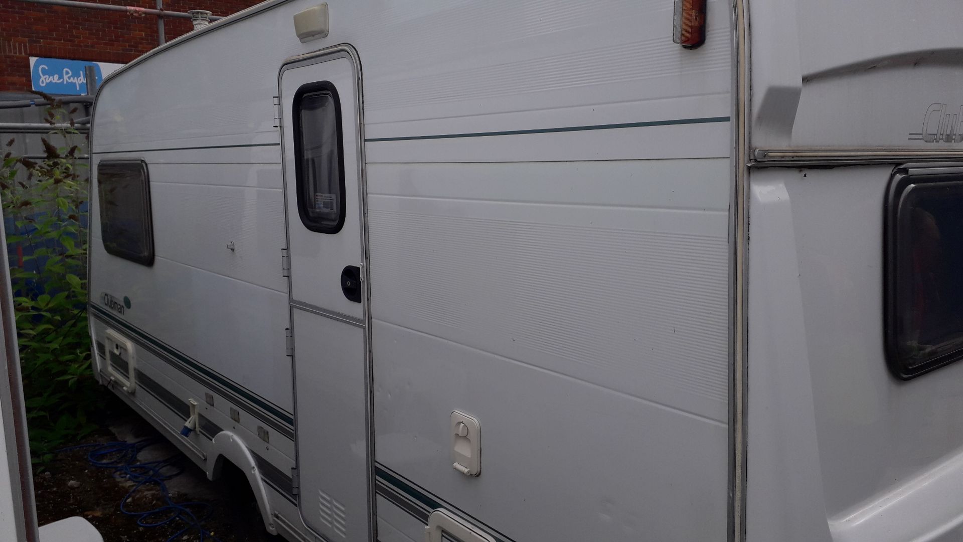 Lunar Clubman 475NT 2 Berth Touring Caravan (No Ke - Image 2 of 11