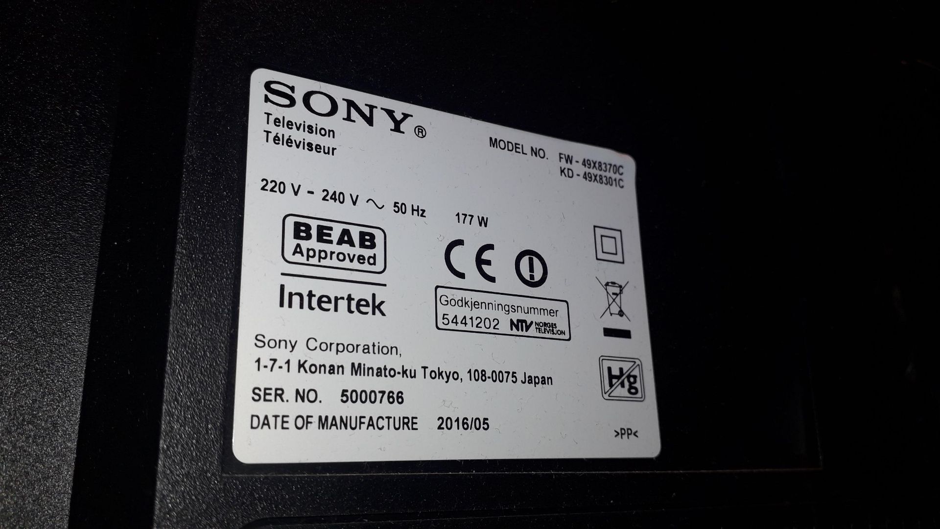 Sony FW49X8370C 49” 4k LED Commercial TV and Wall Bracket 2016 Serial Number 50000766 (without - Image 4 of 4
