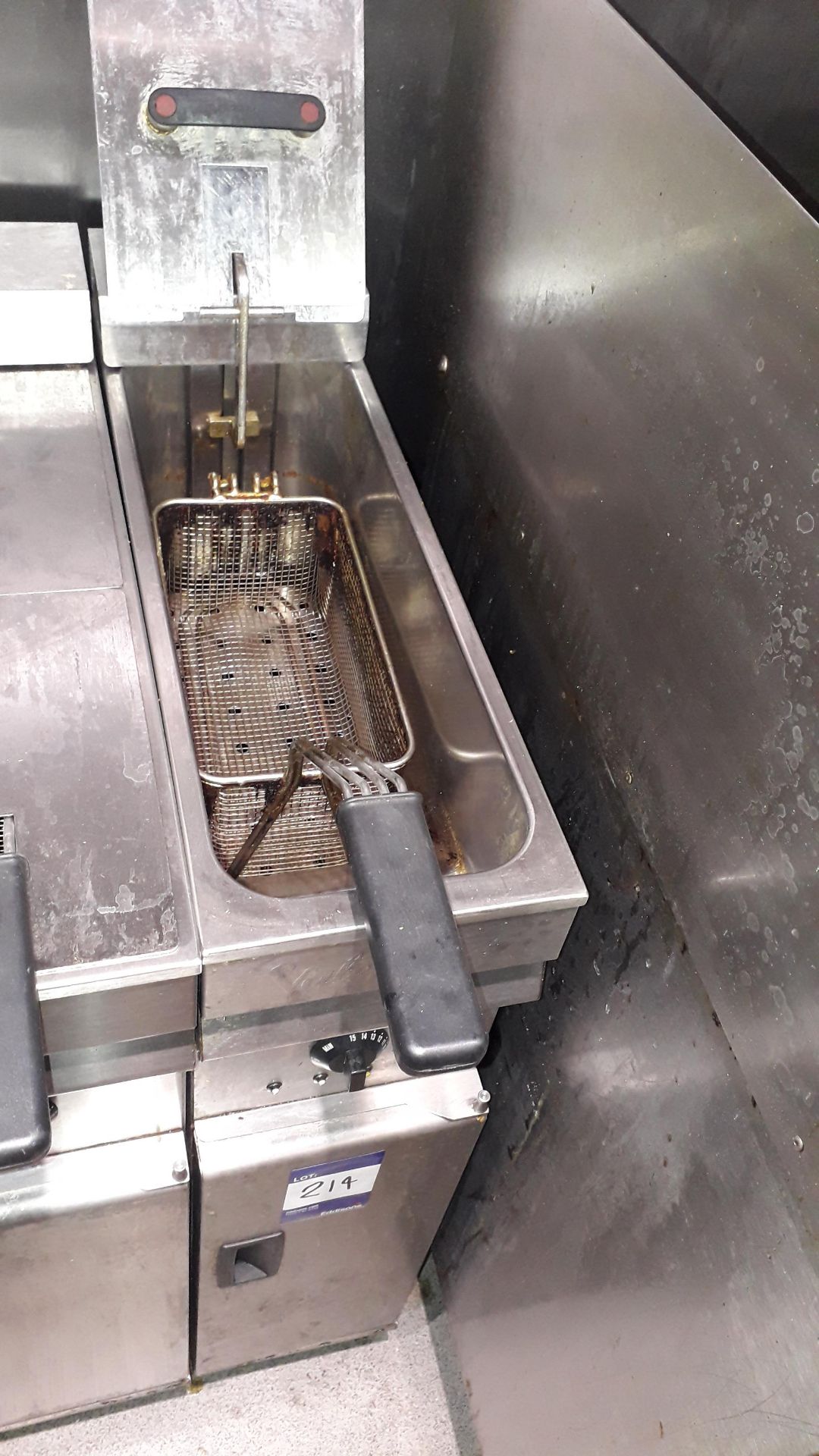 Valentine Stainless Steel Slimline Deep Fat Fryer 200 x 600 (Electric), Located at First Floor, - Image 2 of 3