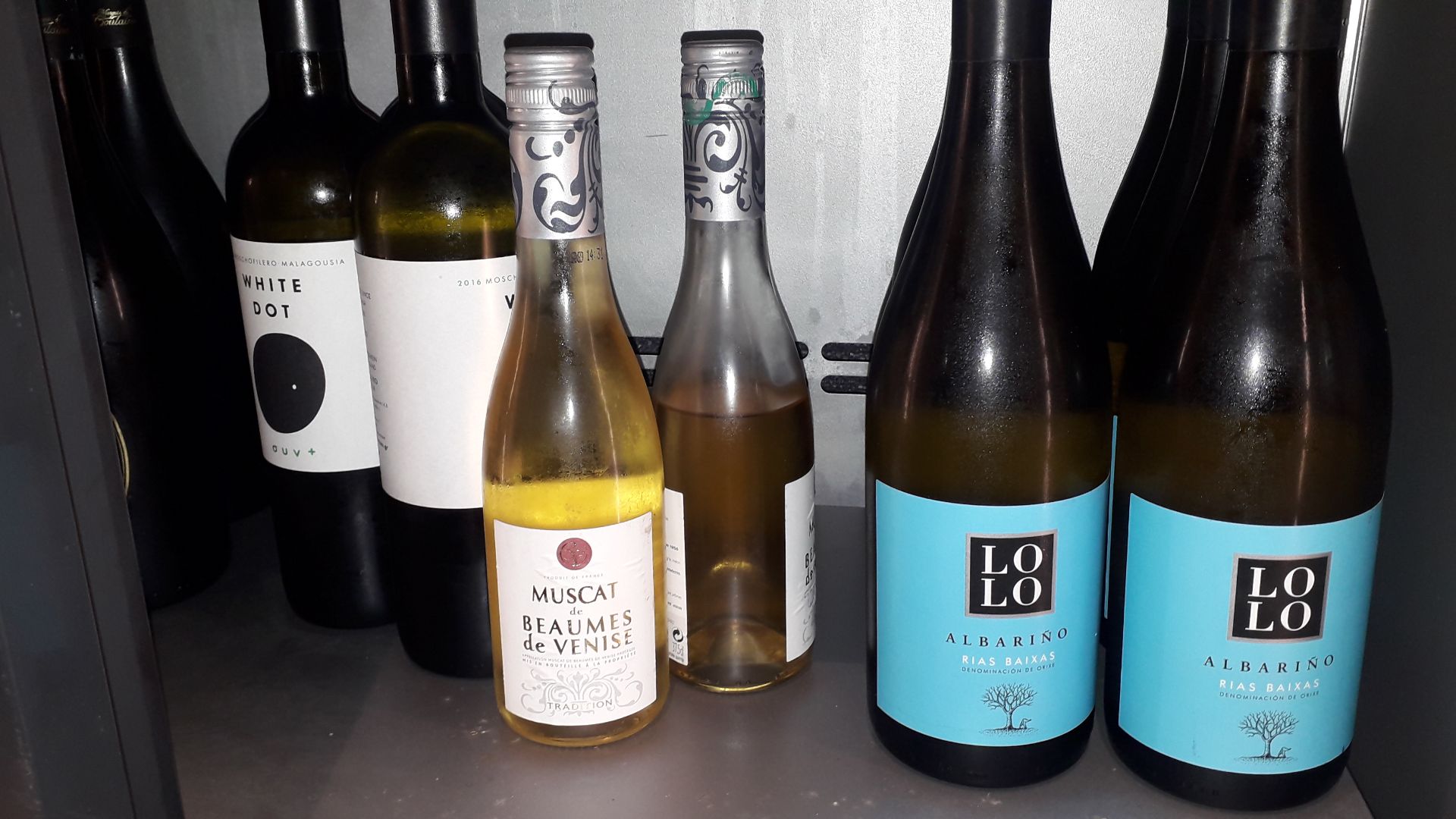 6 x Lolo Albarino White, 3 x White Port, 3 x The Fedaralisi Chardonnay, 2 x Sauvignon Anjou - Image 3 of 3