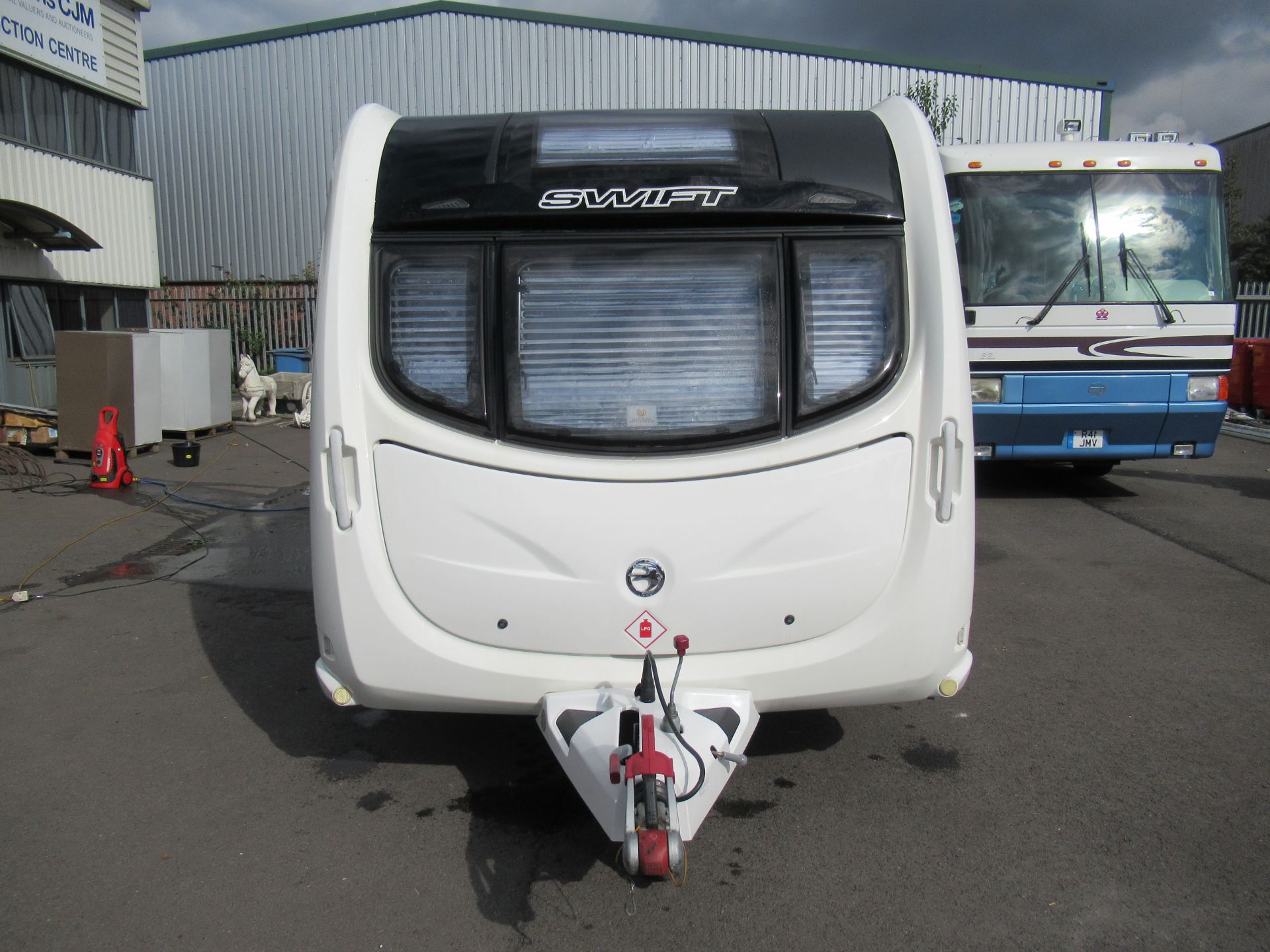 2011 Swift Challenger 570 SR T5D, 4 Berth Caravan - Image 7 of 17