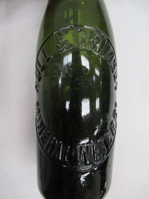 2x Hull and Grimsby Mineral Water Co. coloured bottles - Image 9 of 10