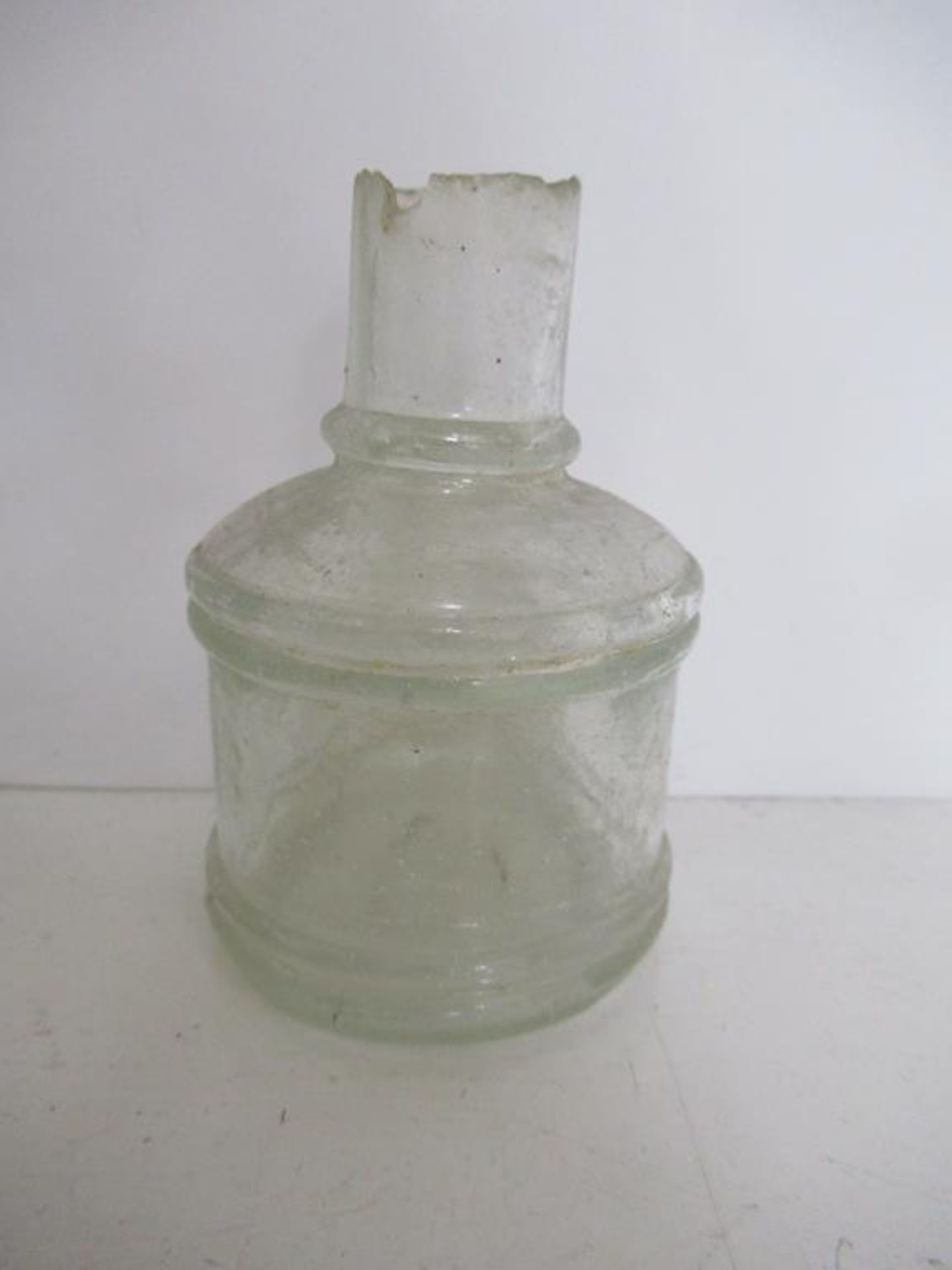 Qty of assorted Glass Inkwells - Image 14 of 36