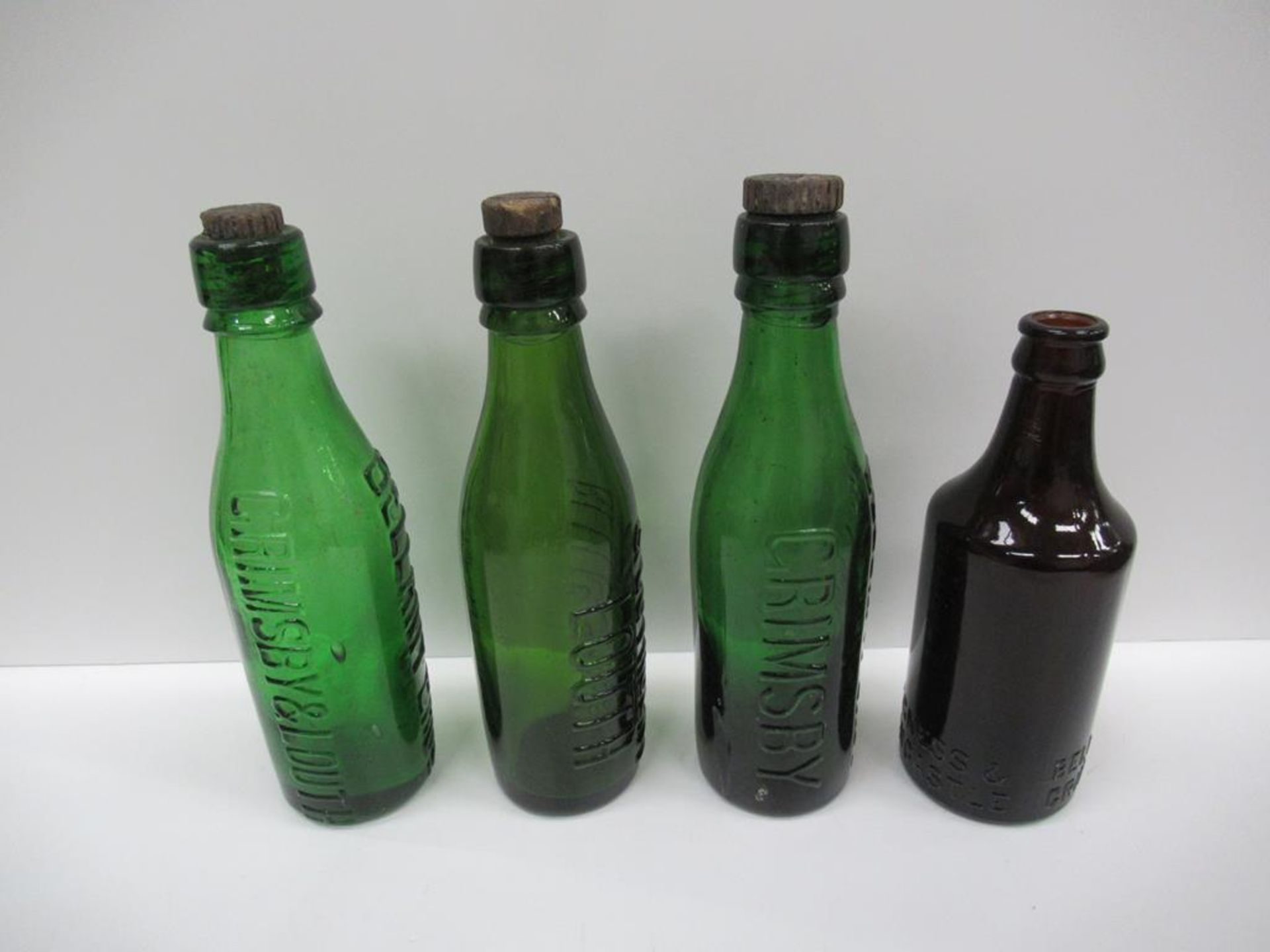 8x Bellamy Bro's (7) and Bellamy Bros Cuthbert coloured bottles (5x Grimsby, 3x Grimsby & Louth) - Image 15 of 28