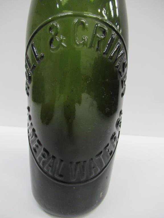 2x Hull and Grimsby Mineral Water Co. coloured bottles - Image 8 of 10