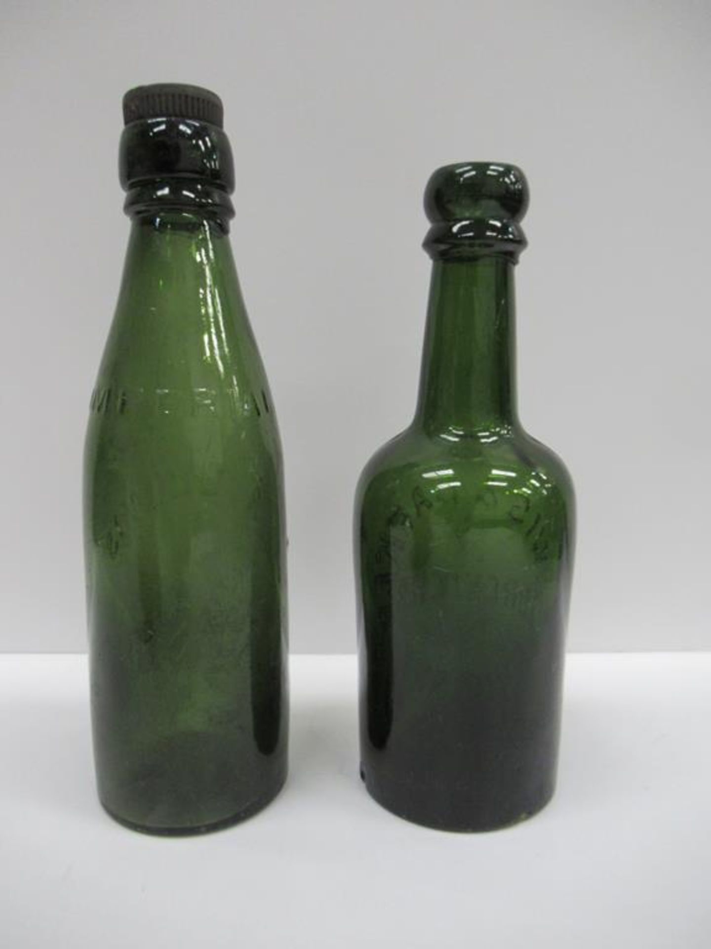 6x Grimsby E.A Lewis (3) and Lewis & Barker (3) coloured bottles - Image 16 of 22