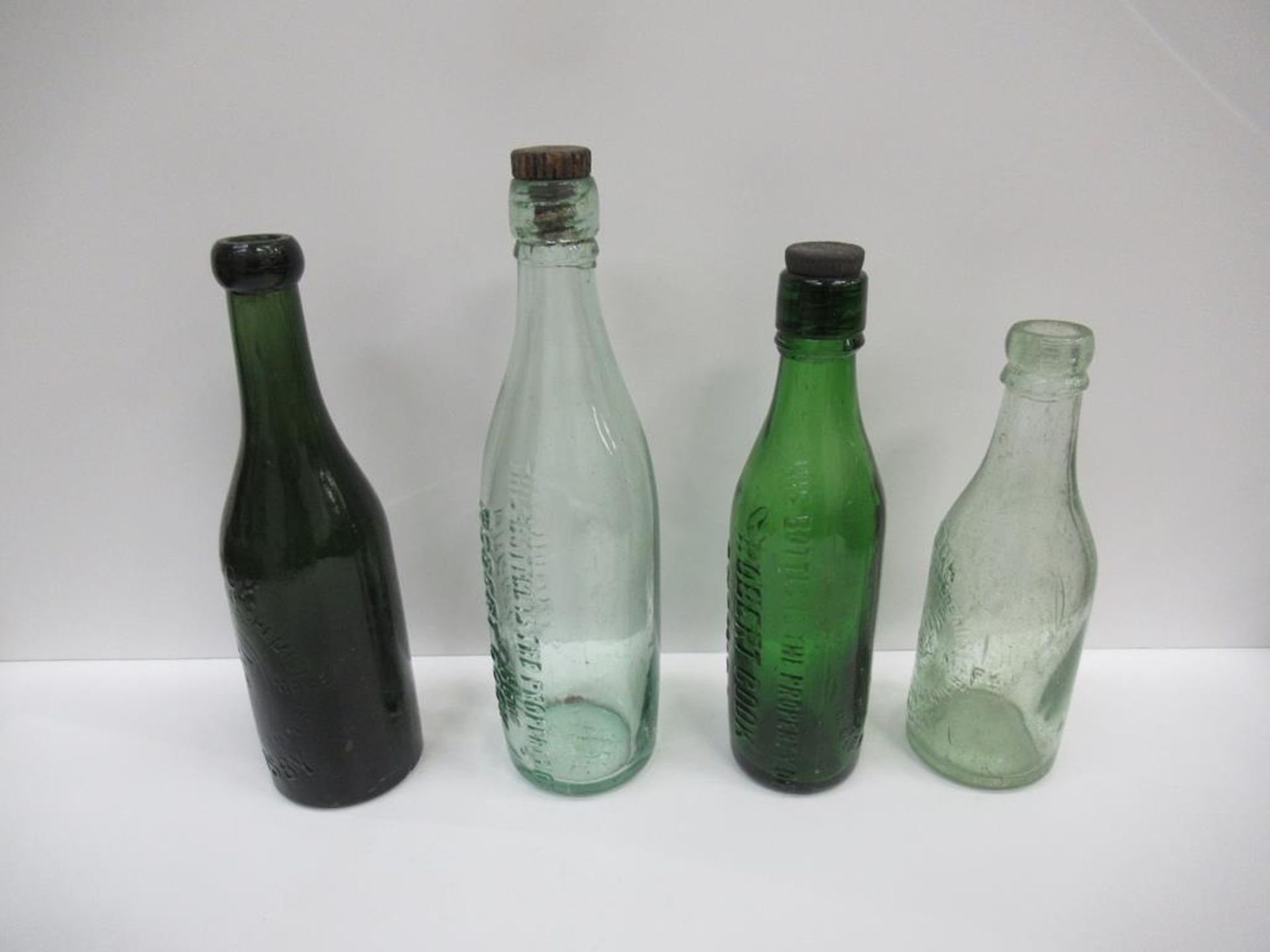 4x Grimsby R. Cook (2)/ Robert Cook (2) bottles (2x coloured) (2x with stoppers) - Image 4 of 15