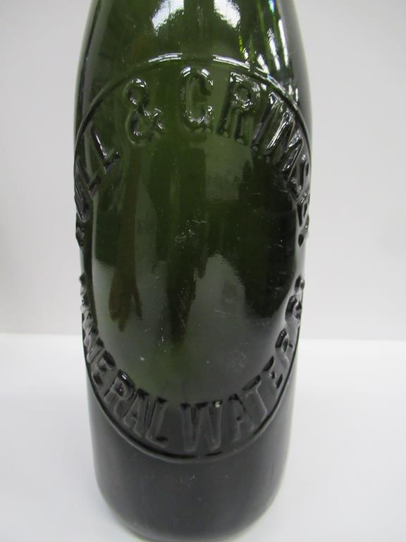 2x Hull and Grimsby Mineral Water Co. coloured bottles - Image 5 of 10