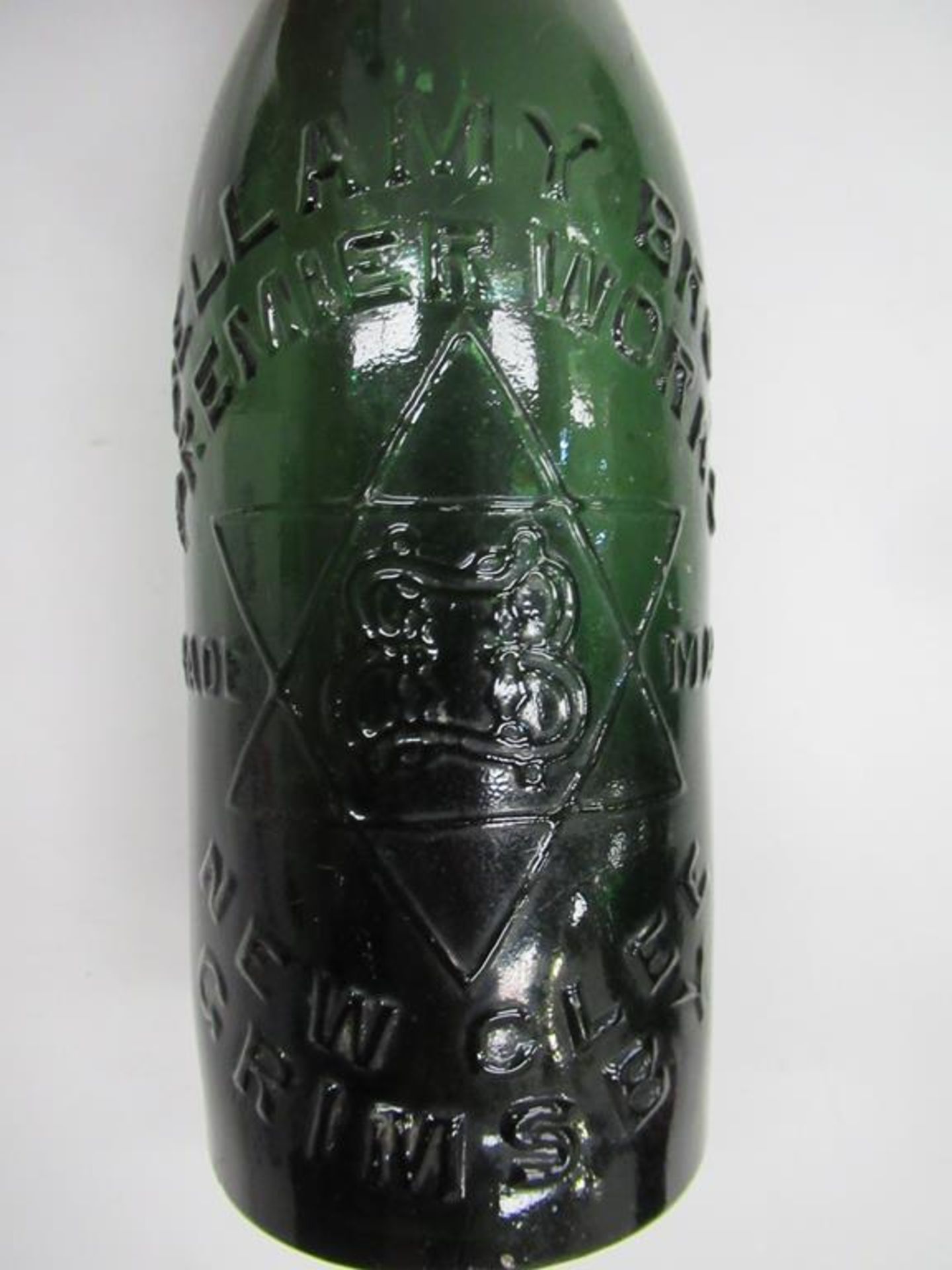 8x Bellamy Bro's (7) and Bellamy Bros Cuthbert coloured bottles (5x Grimsby, 3x Grimsby & Louth) - Image 11 of 28
