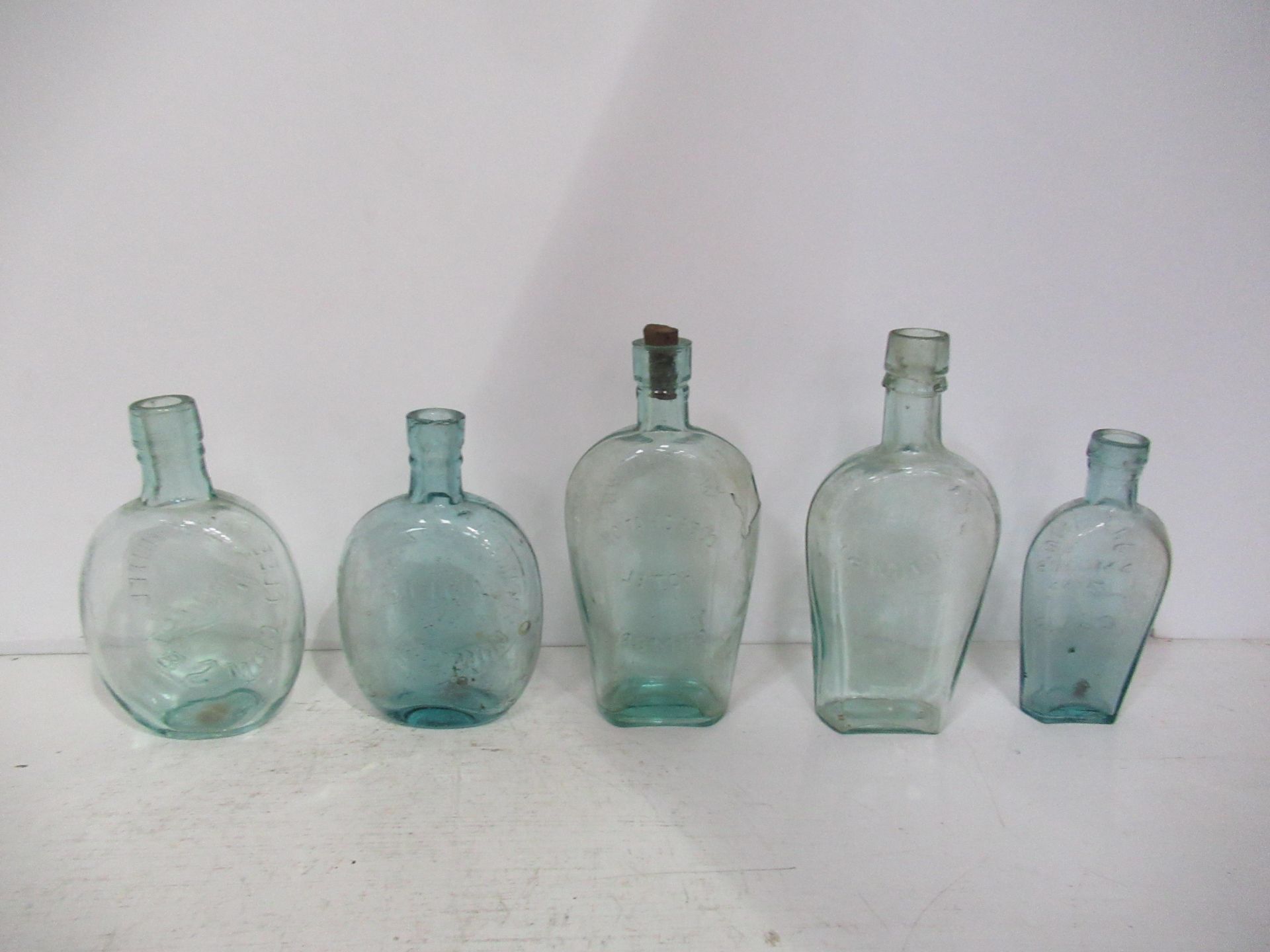 9x Grimsby theatre/hotel bottles - Image 13 of 20
