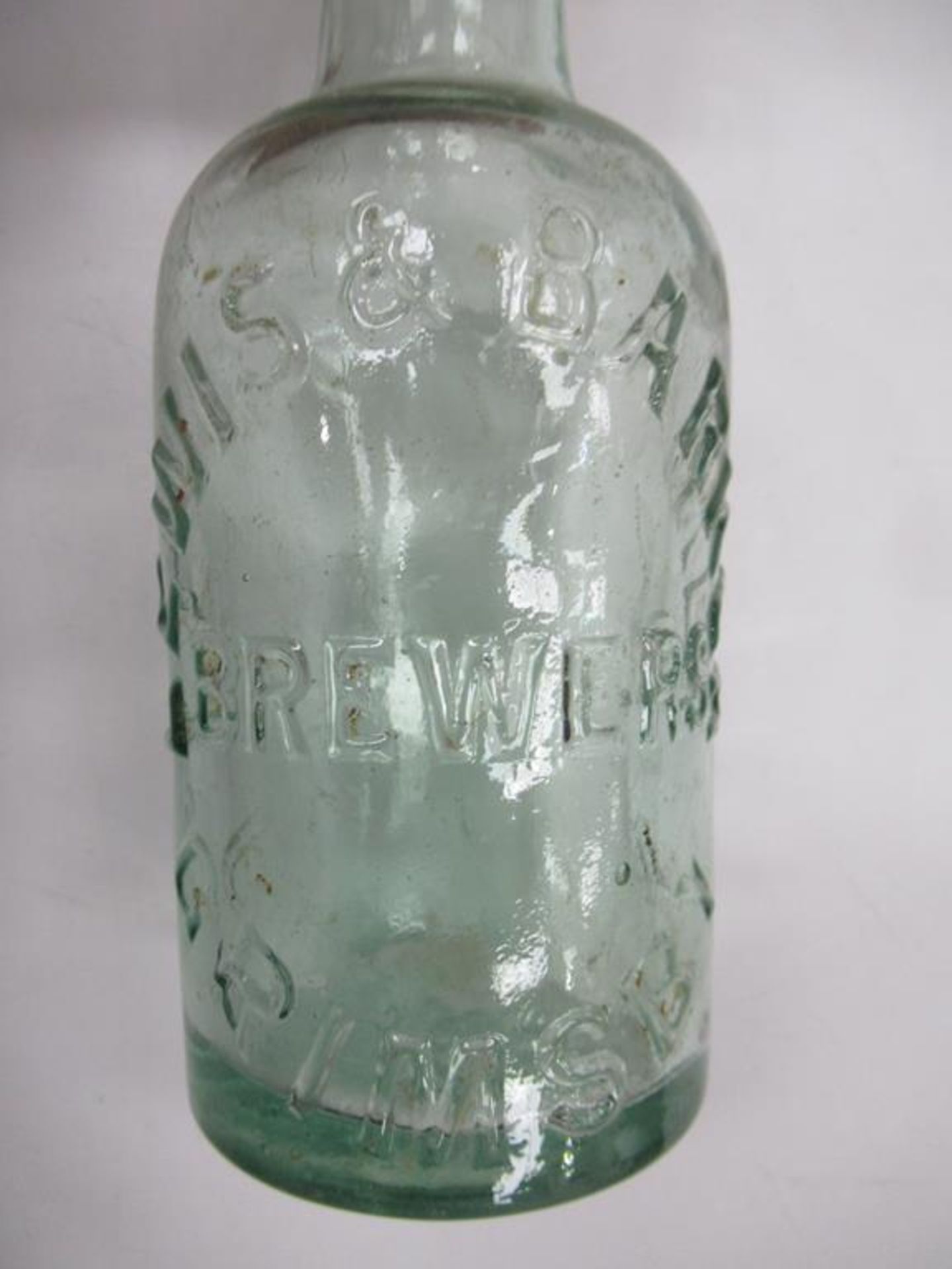 4x Grimsby E.A Lewis (1) and Lewis & Barker (3) bottles - Image 6 of 12