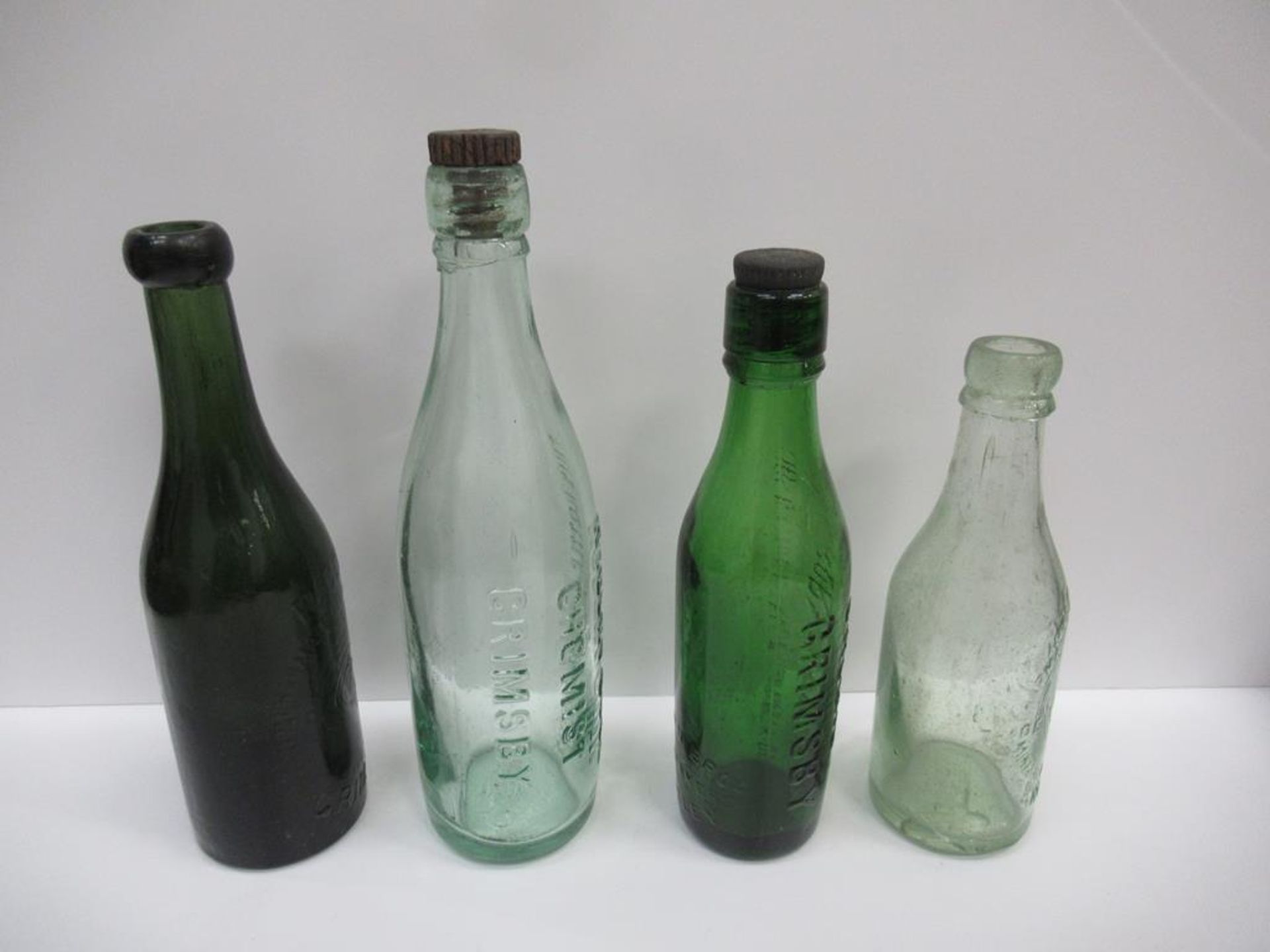 4x Grimsby R. Cook (2)/ Robert Cook (2) bottles (2x coloured) (2x with stoppers) - Image 2 of 15