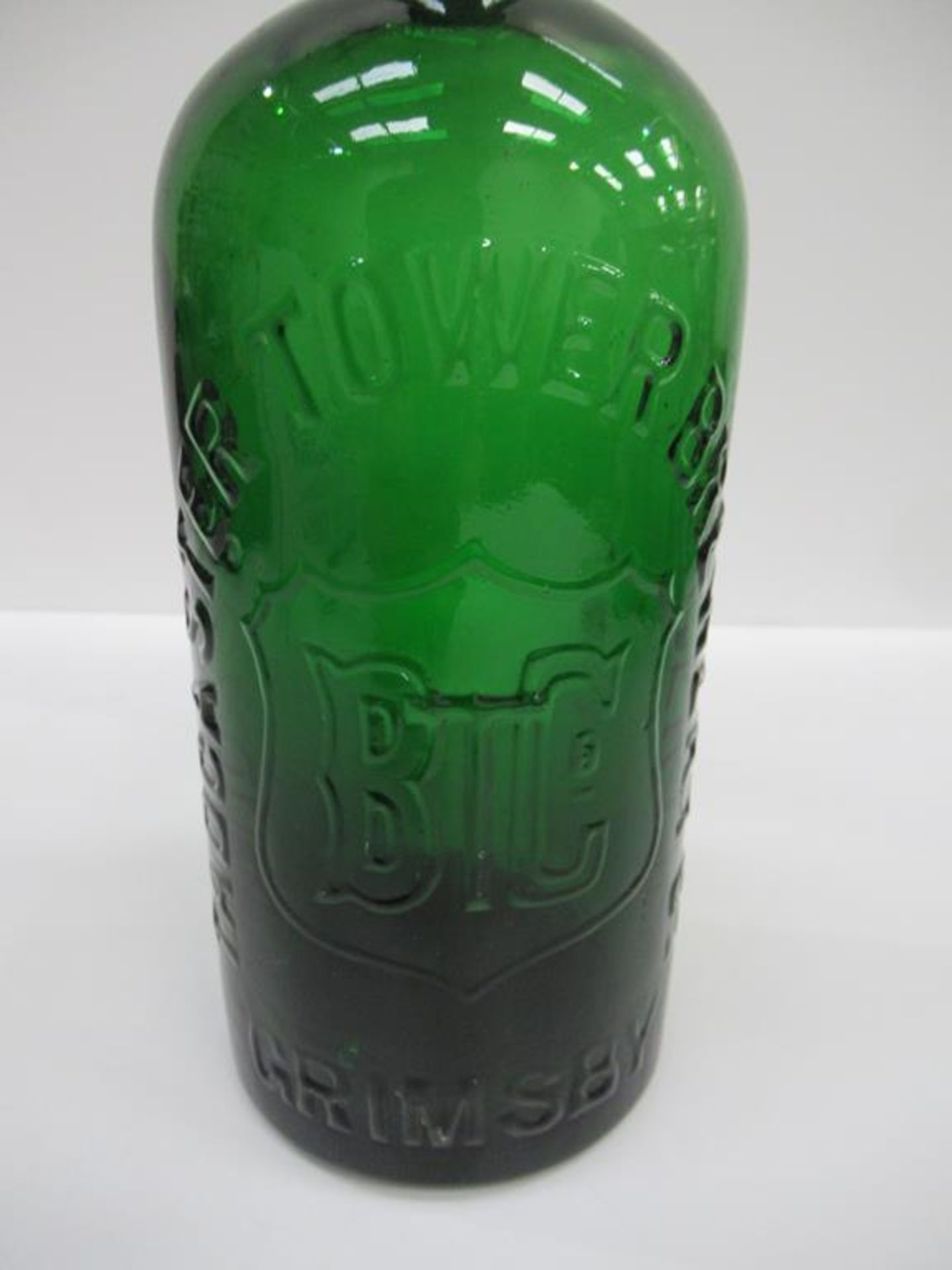 6x Grimsby Tadcaster Tower Brewery Co. Ltd bottles (2x coloured) - Image 11 of 22