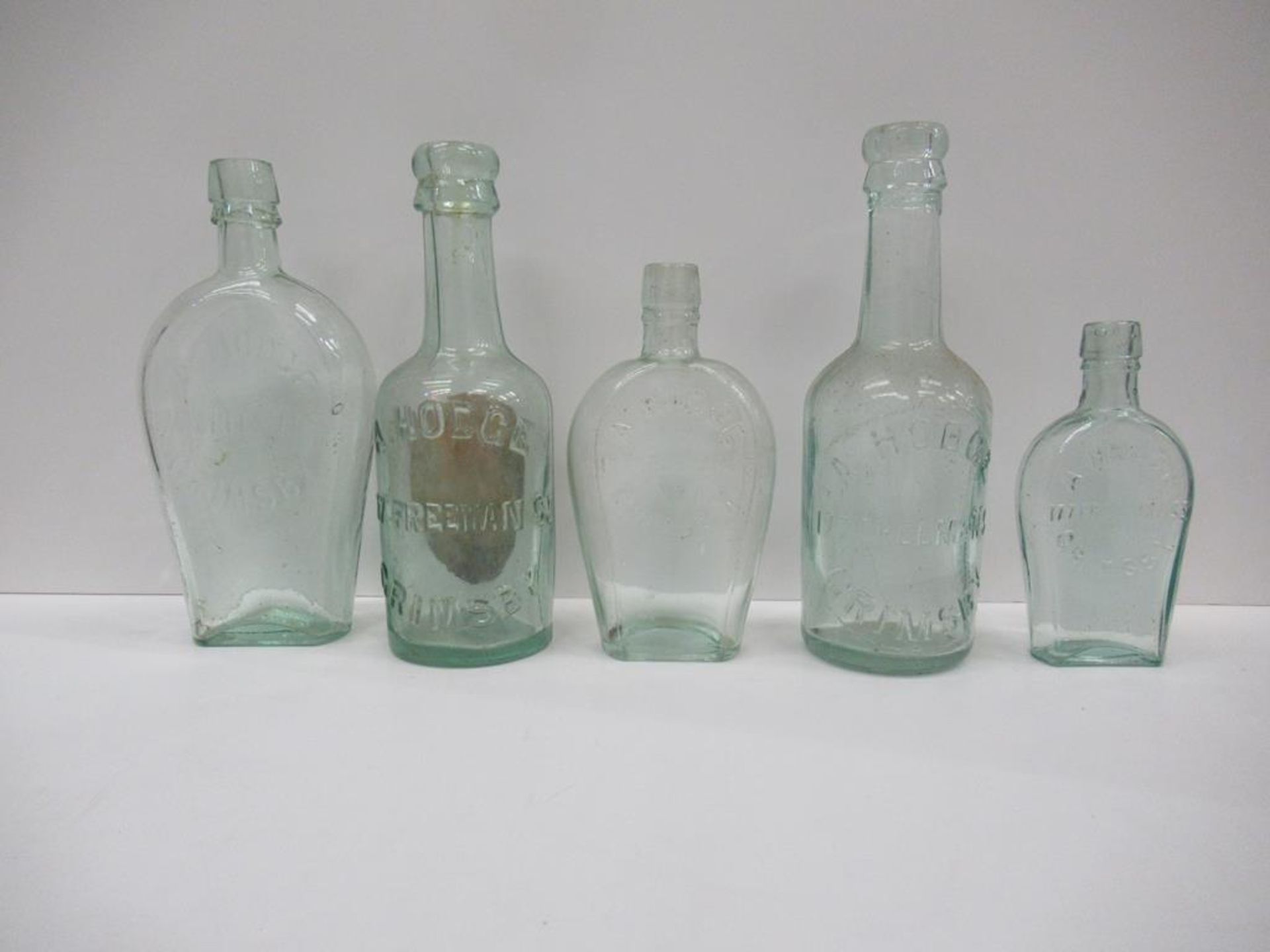 10x Grimsby A. Hodge Bottles- 2x coloured - Image 23 of 38