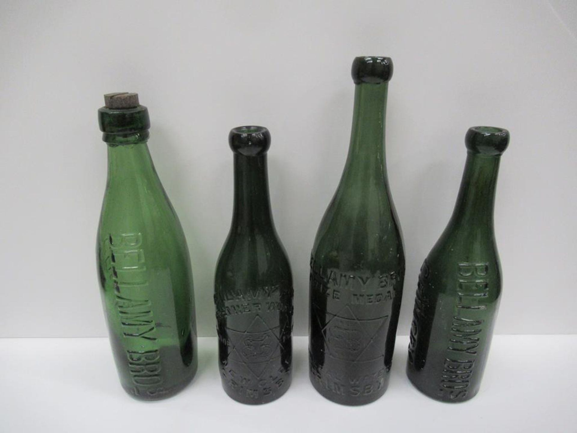 8x Bellamy Bro's (7) and Bellamy Bros Cuthbert coloured bottles (5x Grimsby, 3x Grimsby & Louth) - Image 2 of 28